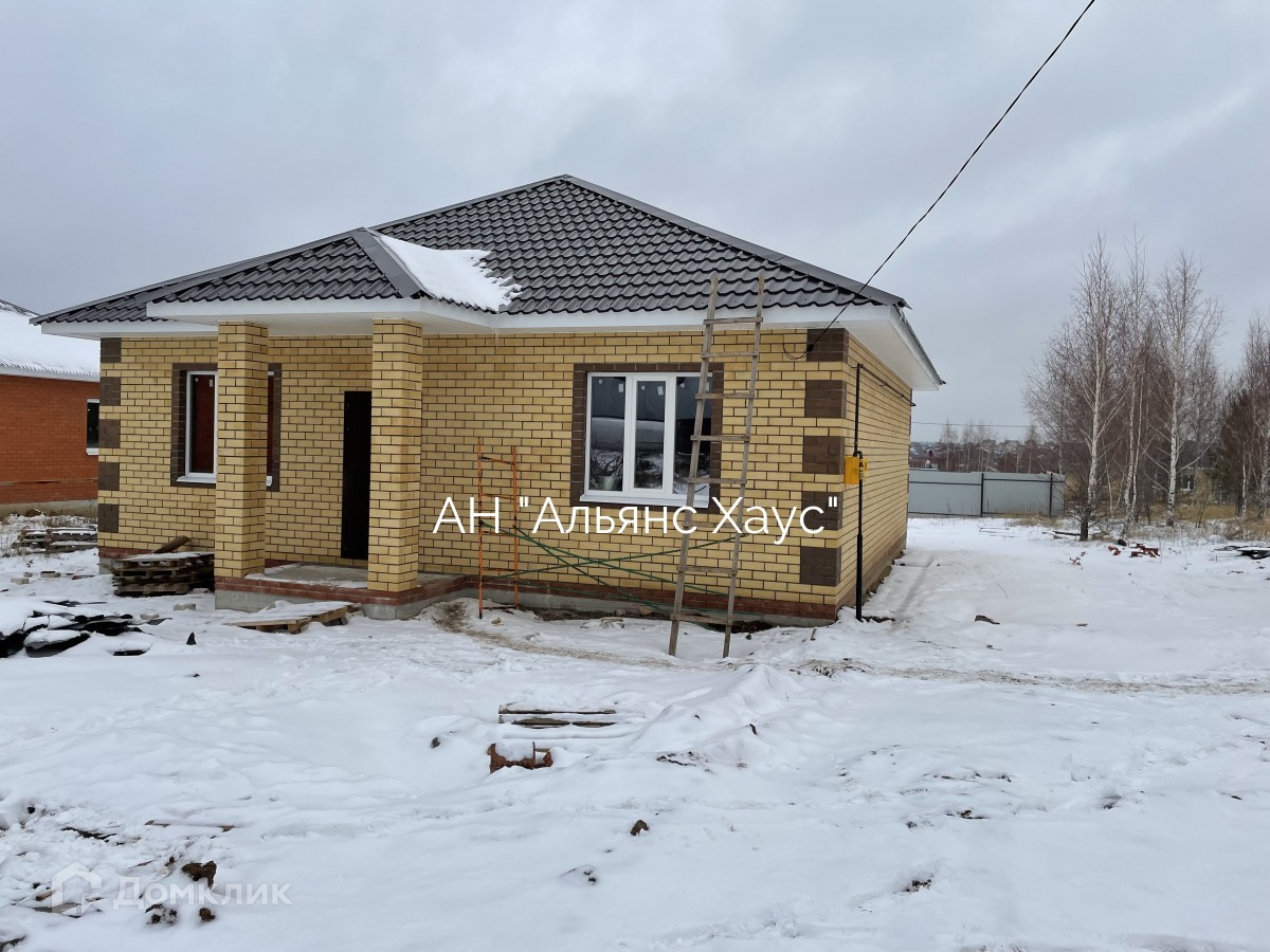 Купить дом, 110 м² по адресу Республика Татарстан, Пестречинский район,  Богородское сельское поселение, деревня Куюки, Сиреневая улица за 5 499 999  руб. в Домклик — поиск, проверка, безопасная сделка с жильем в офисе  Сбербанка.