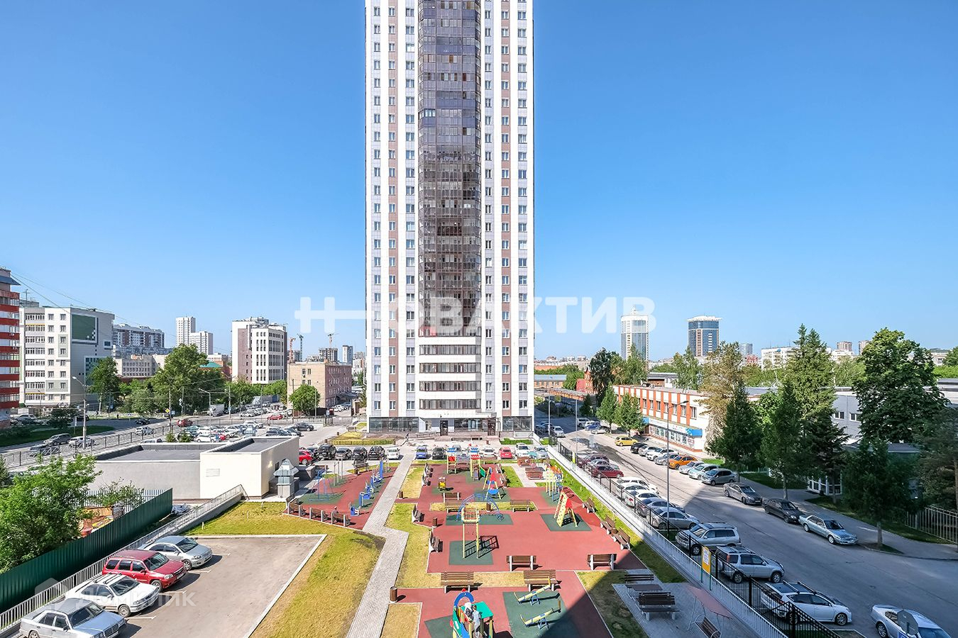 Купить 1-комнатную квартиру, 43 м² по адресу Новосибирск, улица ...