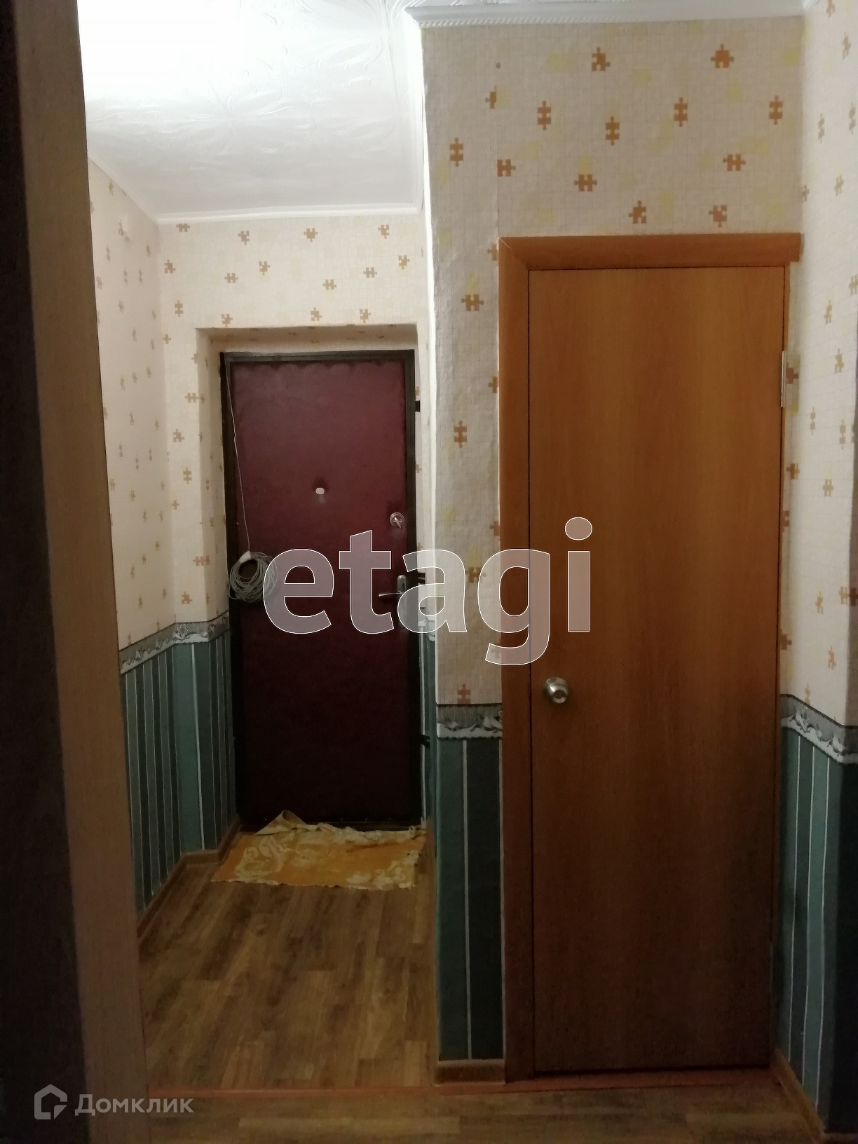 Купить комнату в 3-комн. квартире, 50 м² по адресу Белгородская область,  Валуйки, улица Степана Разина, 8А, 1 этаж за 800 000 руб. в Домклик —  поиск, проверка, безопасная сделка с жильем в офисе Сбербанка.