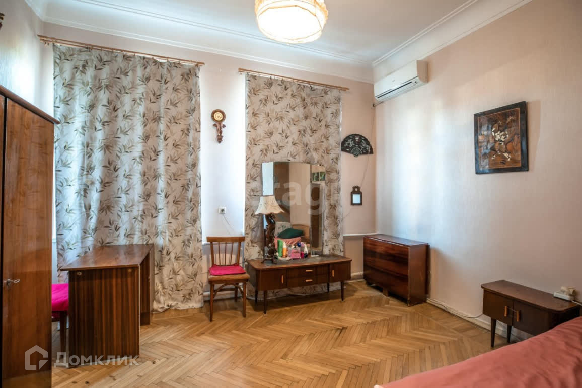 Квартиры на ул красная краснодар. Сталинки из красного кирпича. Красная 74 Краснодар. Красные сталинки. Красная 74 фото