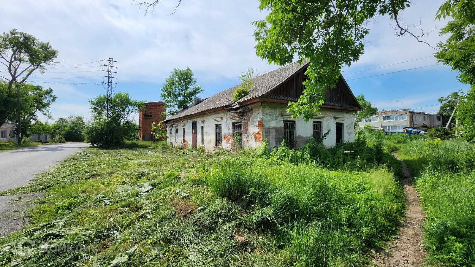 Купить дом, 123.5 м² по адресу Приморский край, Шкотовский муниципальный  округ, посёлок городского типа Шкотово, Партизанская улица за 500 000 руб.  в Домклик — поиск, проверка, безопасная сделка с жильем в офисе Сбербанка.