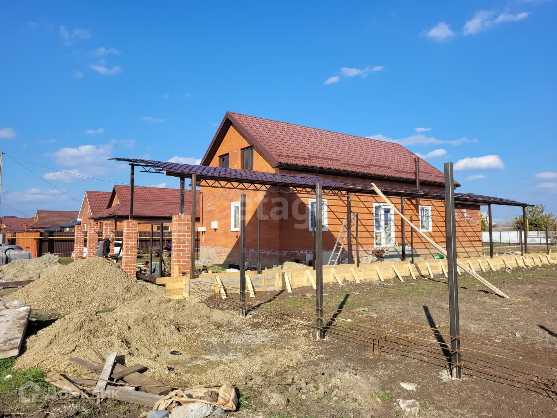 Купить дом, 187.9 м² по адресу Краснодарский край, Динской район, село  Красносельское, Заречная улица, 5 за 8 200 000 руб. в Домклик — поиск,  проверка, безопасная сделка с жильем в офисе Сбербанка.