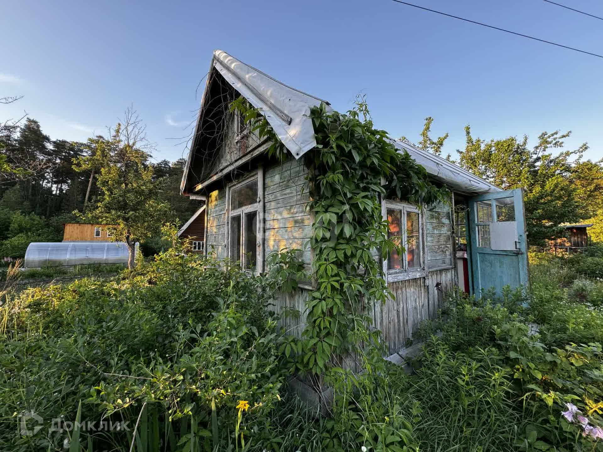 Купить дом, 11.3 м² по адресу Свердловская область, Екатеринбург, СТ  Связист-1 за 1 600 000 руб. в Домклик — поиск, проверка, безопасная сделка  с жильем в офисе Сбербанка.