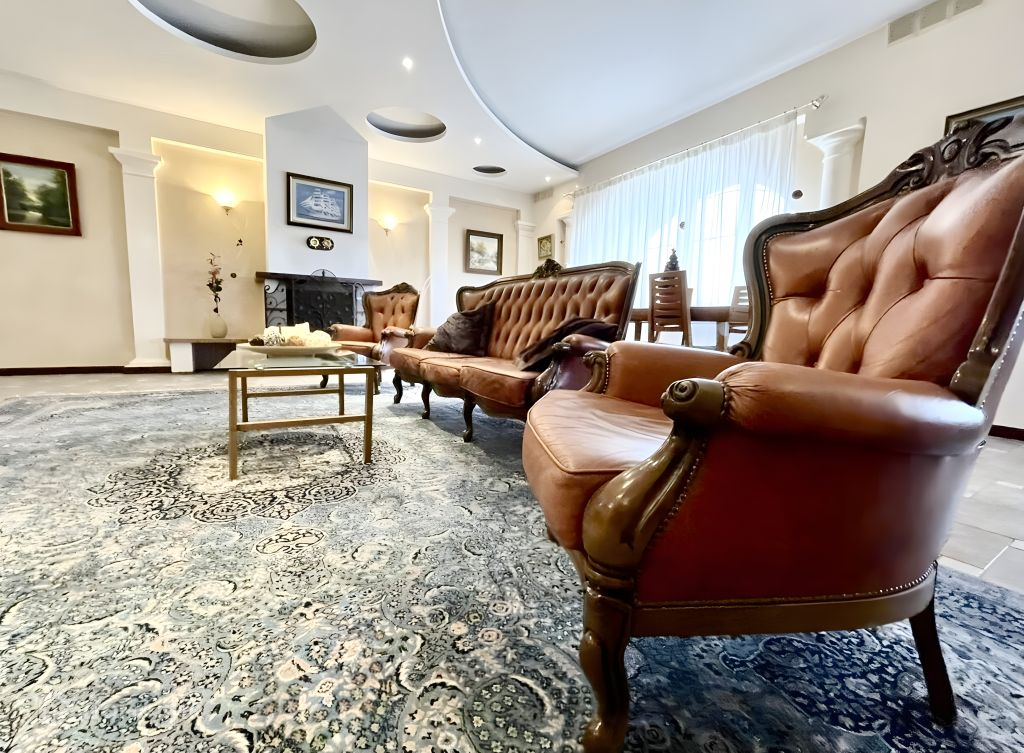 Снять 3-комнатную квартиру, 220 м² по адресу Самара, улица Циолковского ...