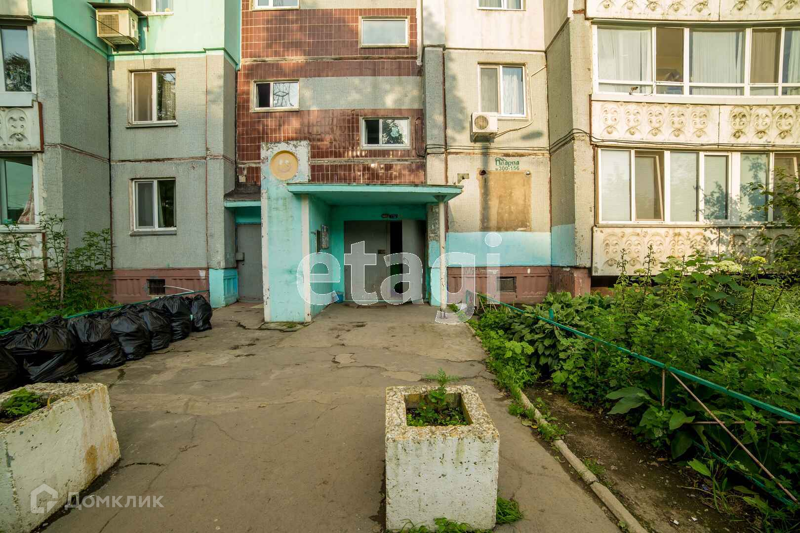 Снять 1-комнатную квартиру, 36 м² по адресу Приморский край, Владивосток,  Шилкинская улица, 12, 4 этаж по цене 30 000 руб. в месяц - Домклик — поиск,  проверка, безопасная сделка с жильем в офисе Сбербанка.