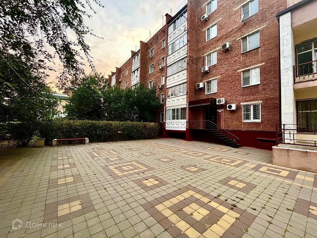 Новороссийская 44. Армавир Горького 38. Армавир линии фото.