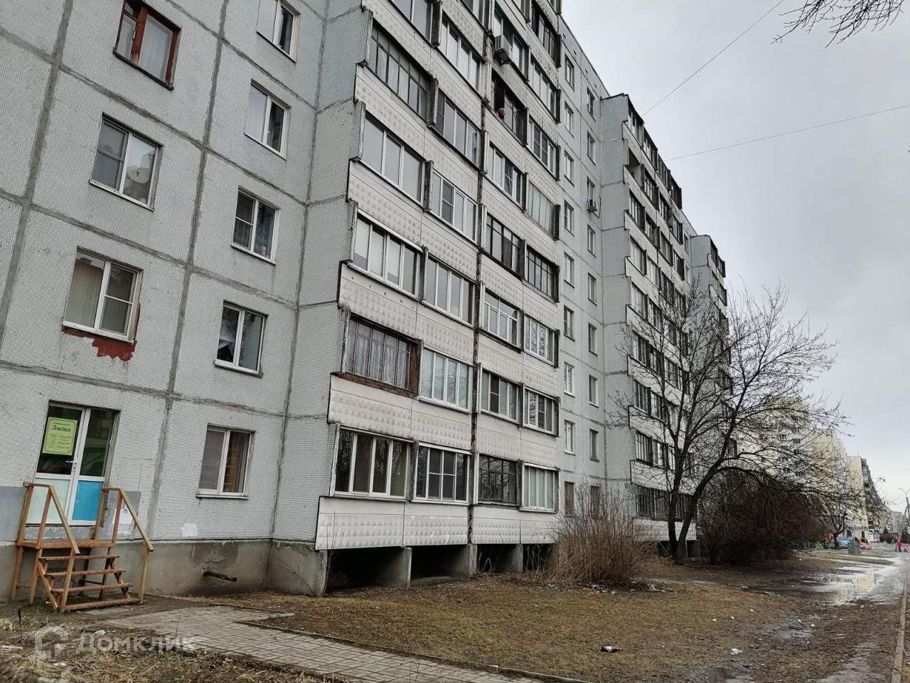 Купить 1-комнатную квартиру, 32.6 м² по адресу Псков, Рижский проспект, 53,  3 этаж за 3 190 000 руб. в Домклик — поиск, проверка, безопасная сделка с  жильем в офисе Сбербанка.