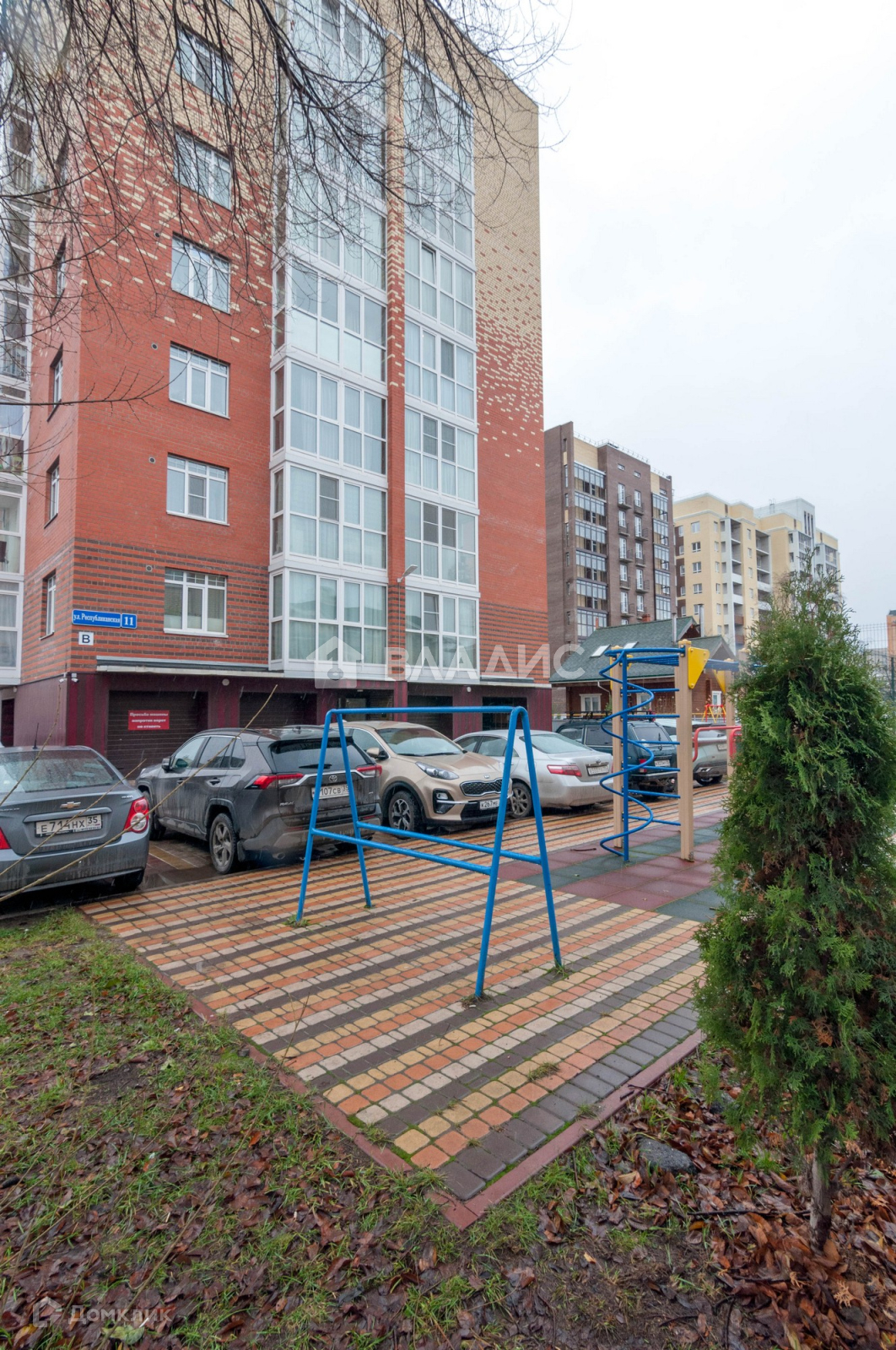 Купить 2-комнатную квартиру, 86.5 м² по адресу Вологда, Республиканская  улица, 11, 2 этаж за 10 700 000 руб. в Домклик — поиск, проверка,  безопасная сделка с жильем в офисе Сбербанка.