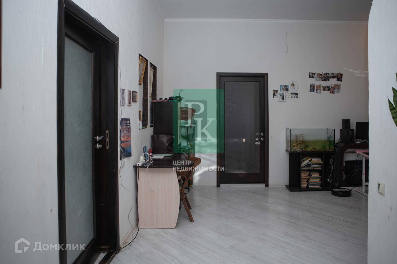 Купить 2-комнатную квартиру, 61 м² по адресу Севастополь, улица Седова, 26,  1 этаж за 6 600 000 руб. в Домклик — поиск, проверка, безопасная сделка с  жильем в офисе Сбербанка.