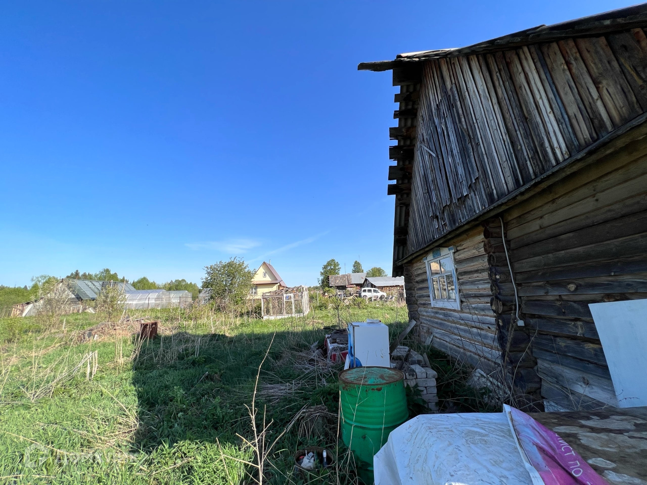 Купить дом, 40 м² по адресу Пермский край, Чайковский городской округ,  деревня Каменный Ключ, Центральная улица, 60 за 400 000 руб. в Домклик —  поиск, проверка, безопасная сделка с жильем в офисе Сбербанка.