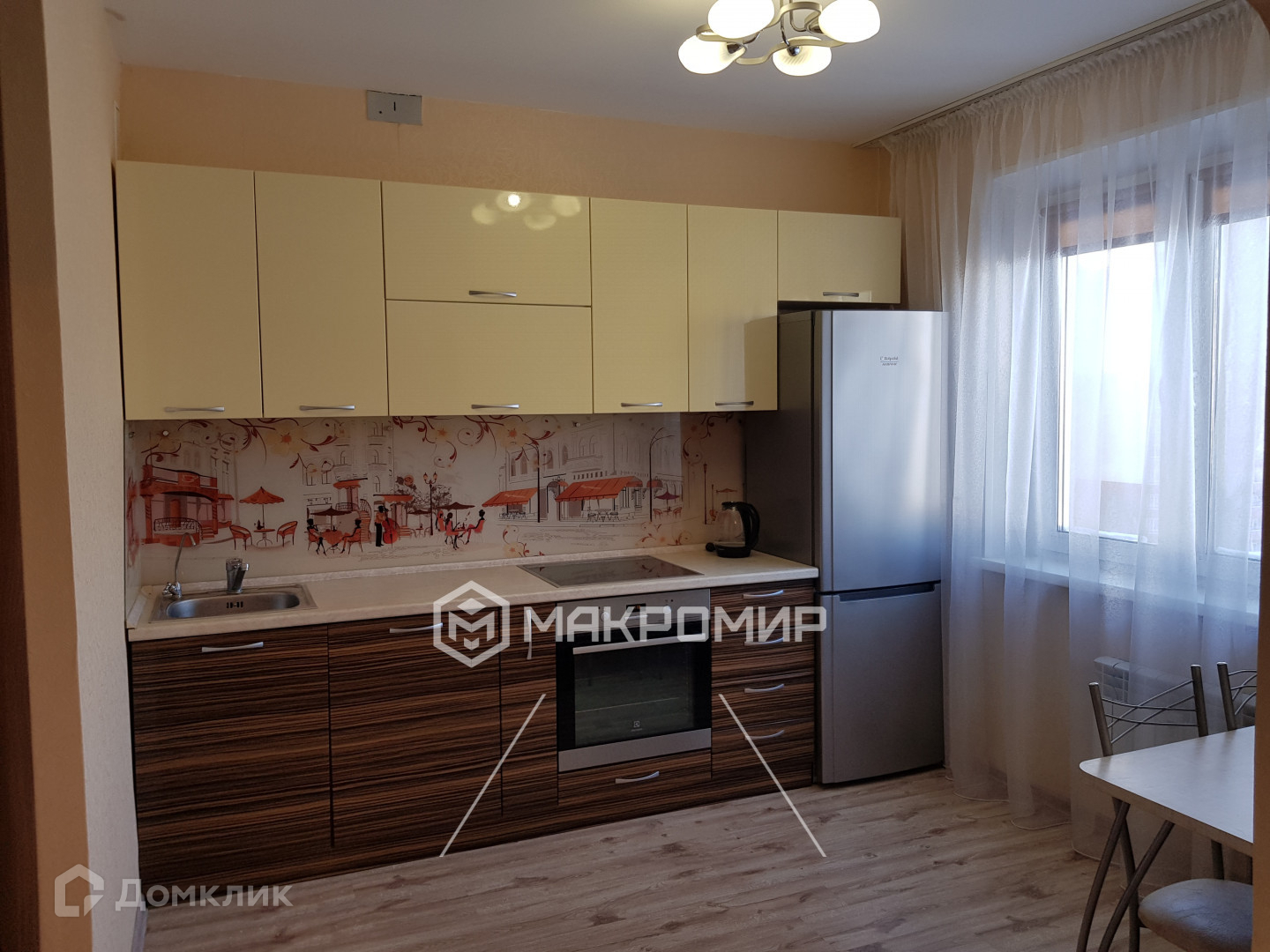 Снять 1-комнатную квартиру, 40 м² по адресу Челябинск, улица  Молодогвардейцев, 74, 9 этаж по цене 25 000 руб. в месяц - Домклик — поиск,  проверка, безопасная сделка с жильем в офисе Сбербанка.