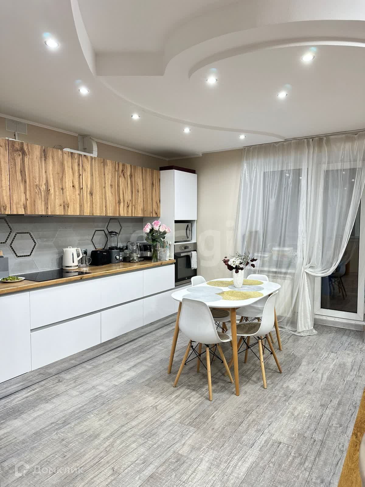 Купить 3-комнатную квартиру, 107.2 м² по адресу Челябинск, Витебская ...