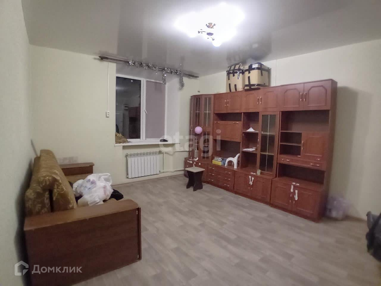 Купить комнату в 4-комн. квартире, 18 м² по адресу Челябинская область,  Златоуст, Чугуновская улица, 2, 3 этаж за 430 000 руб. в Домклик — поиск,  проверка, безопасная сделка с жильем в офисе Сбербанка.