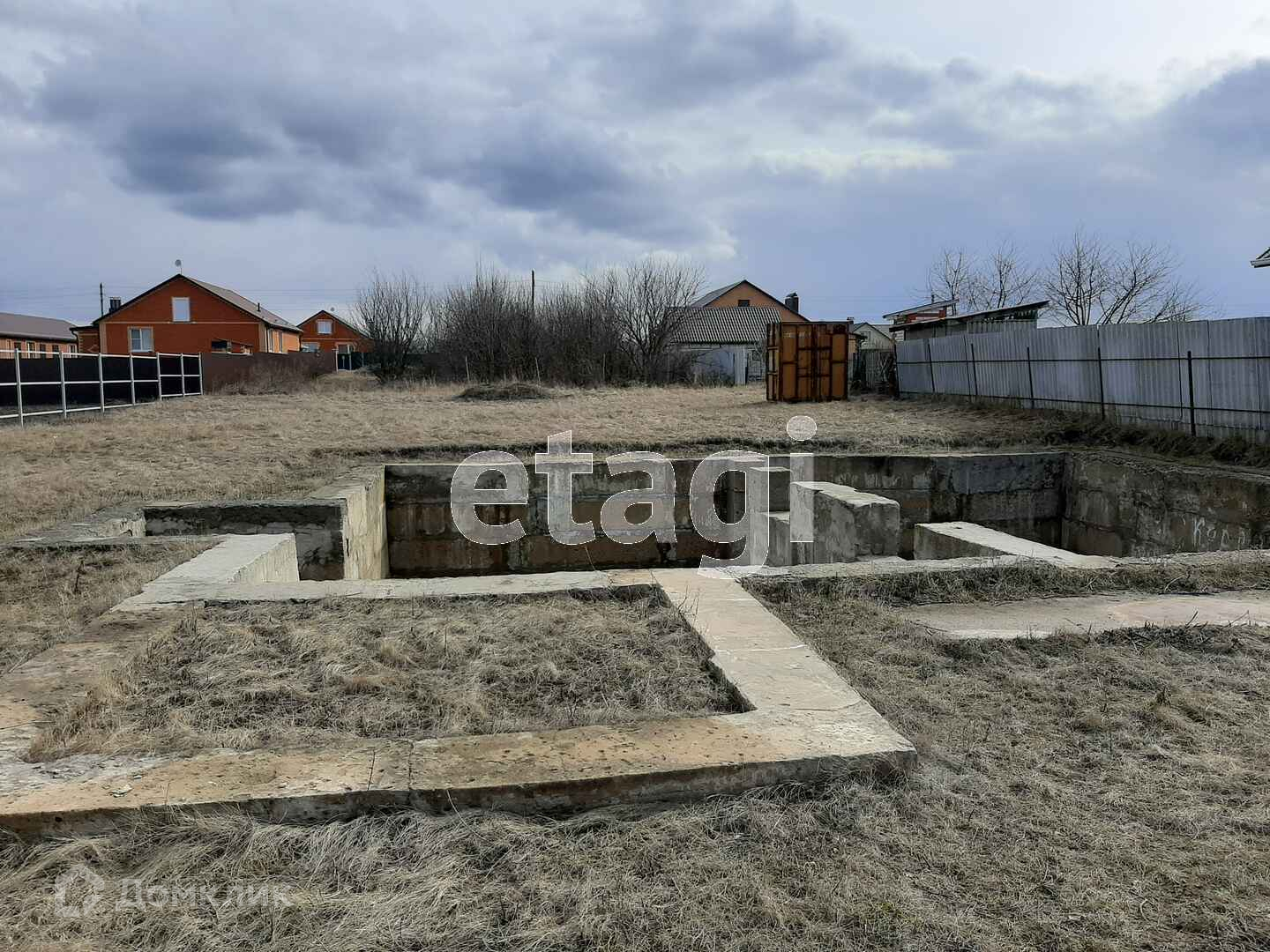 Купить участок, 10 сот., ИЖС по адресу Белгородская область, Валуйки, улица  Фурманова за 750 000 руб. в Домклик — поиск, проверка, безопасная сделка с  жильем в офисе Сбербанка.