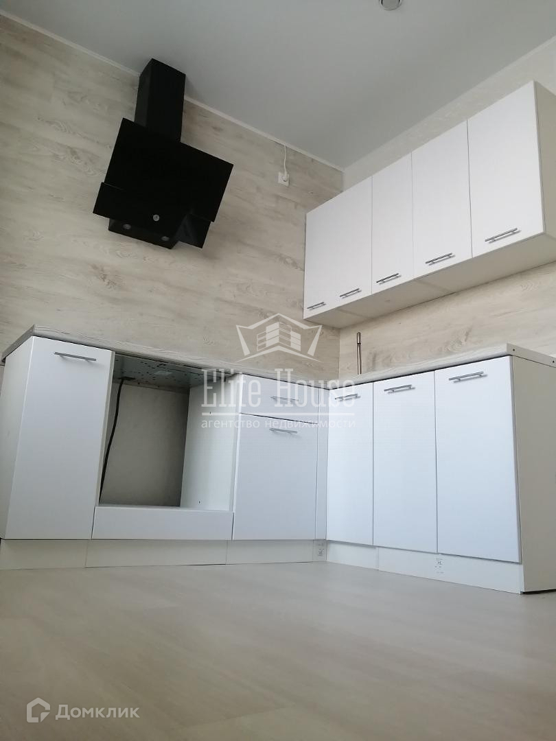 Купить 1-комнатную квартиру, 35 м² по адресу Калуга, Минская улица, 43, 2  этаж за 3 900 000 руб. в Домклик — поиск, проверка, безопасная сделка с  жильем в офисе Сбербанка.