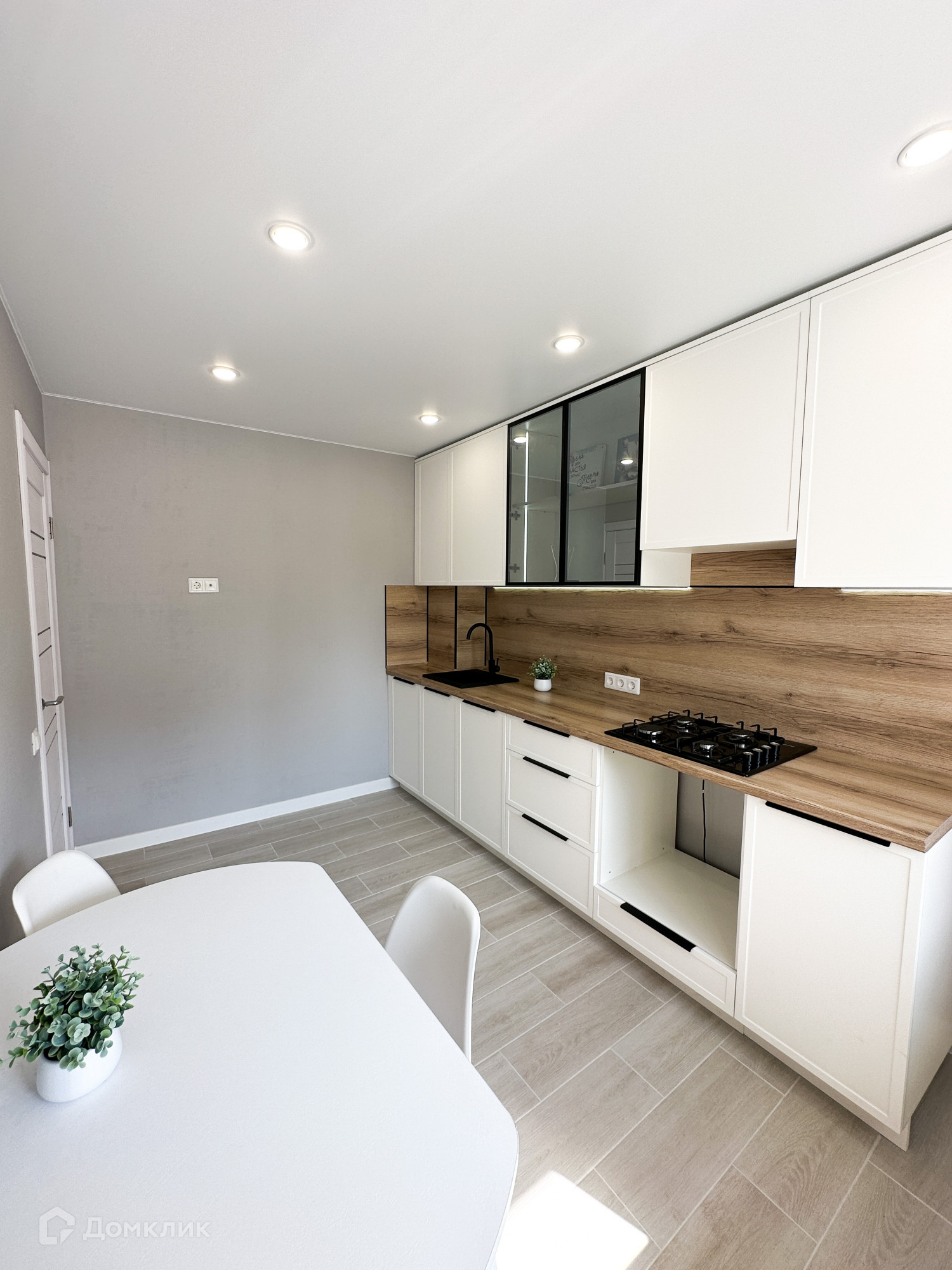 Купить 3-комнатную квартиру, 67.6 м² по адресу Киров, Зональный м-н ...