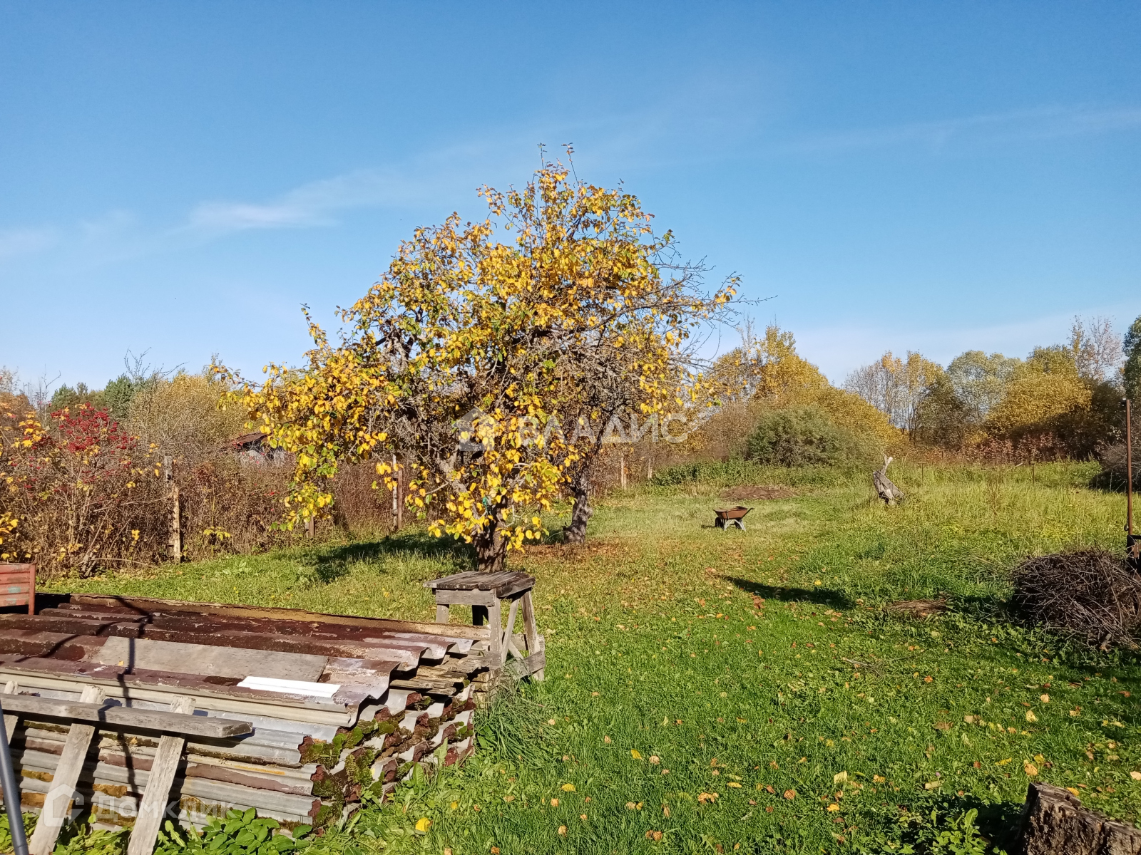 Купить участок, 120 сот., Фермерский по адресу Калужская область, Жуковский  район, сельское поселение Тростье, село Буриново, 142А за 20 050 000 руб. в  Домклик — поиск, проверка, безопасная сделка с жильем в офисе Сбербанка.