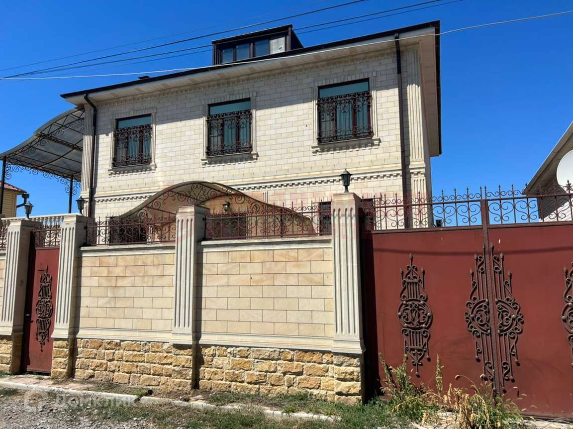 Woning, 332 m²