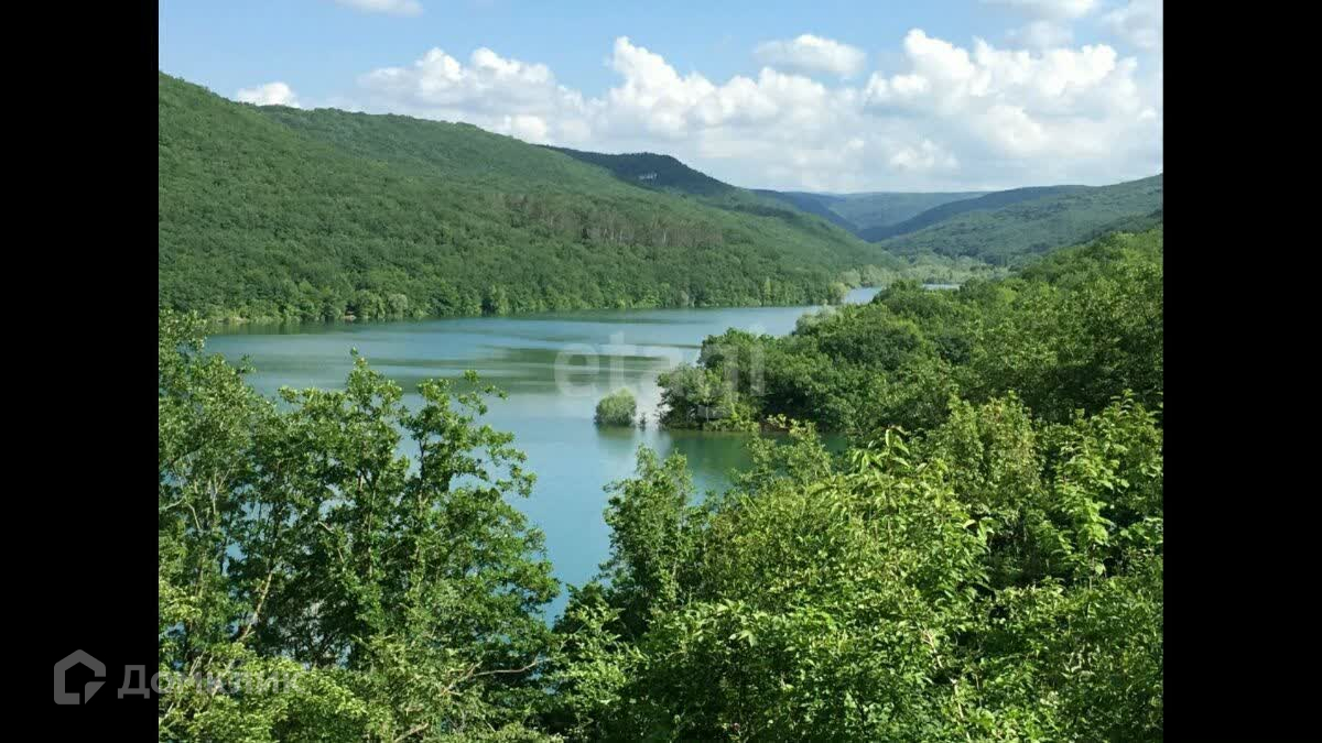 Баланово: локация номер 1 из 5 красивейших осенних водоемов Крыма для самостояте