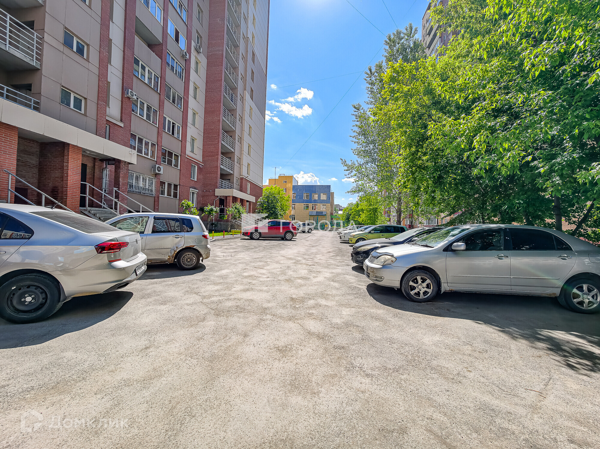 Новосибирск, Золотая Нива м-н, улица Адриена Лежена, 27/1 - Aanzicht 3