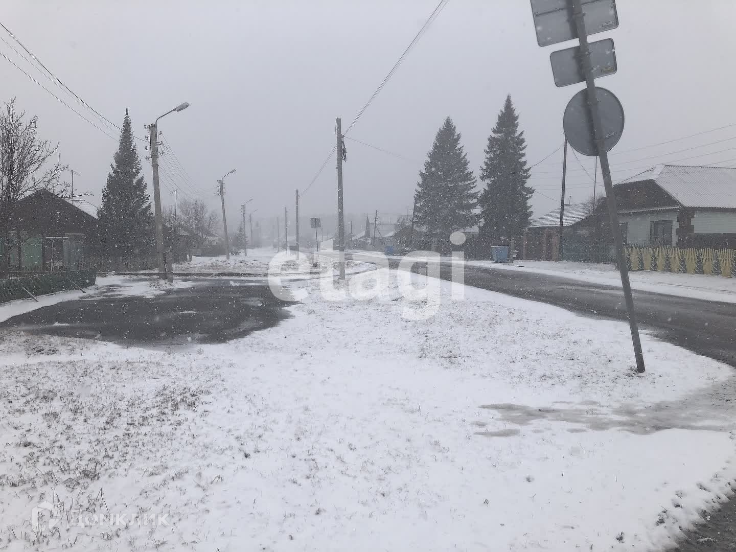 Купить участок, 18.4 сот., ИЖС по адресу Красноярский край, городское  поселение Емельяново, деревня Мужичкино за 630 000 руб. в Домклик — поиск,  проверка, безопасная сделка с жильем в офисе Сбербанка.