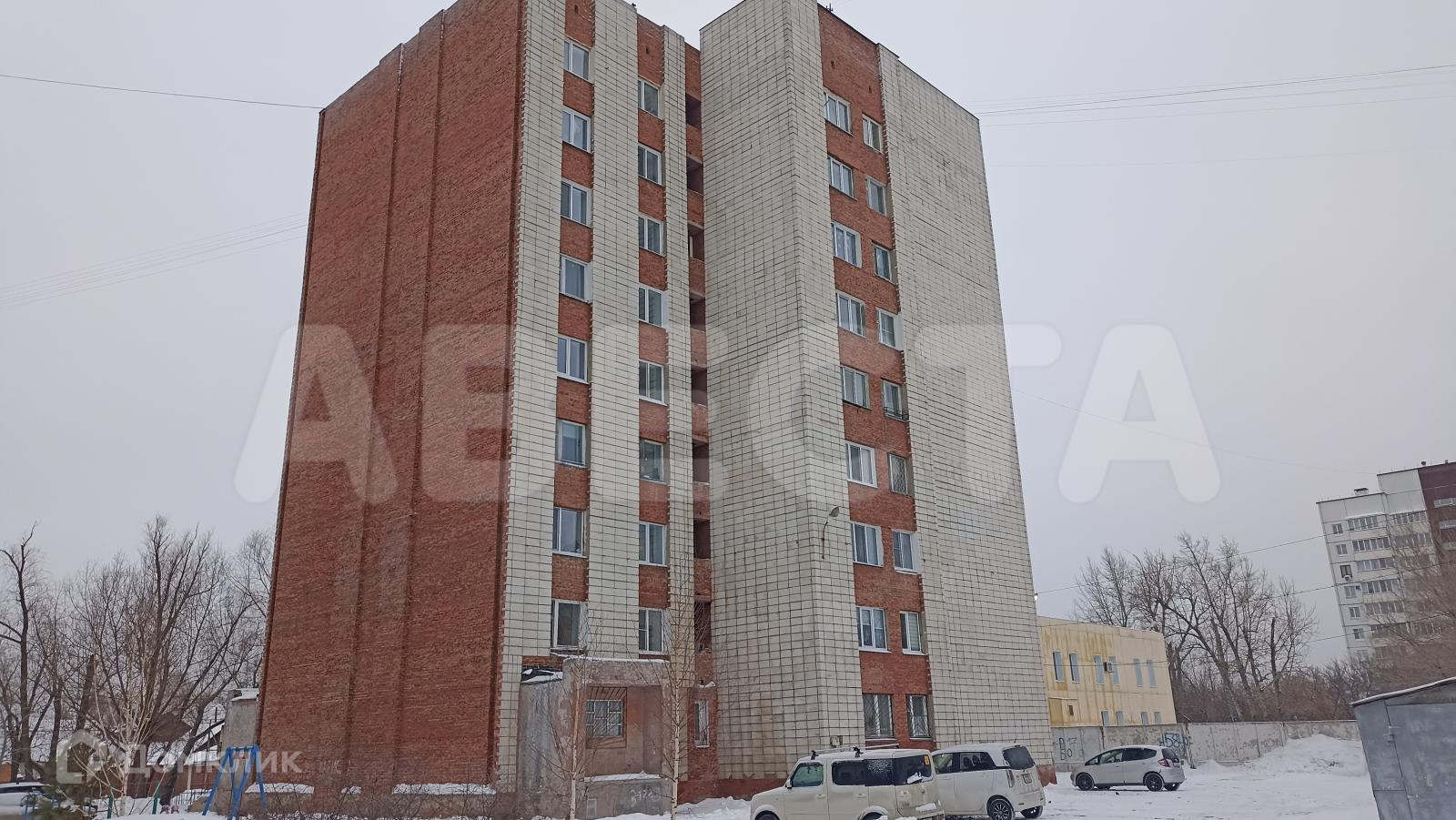 Купить 2-комнатную квартиру, 39 м² по адресу Омск, посёлок Амурский