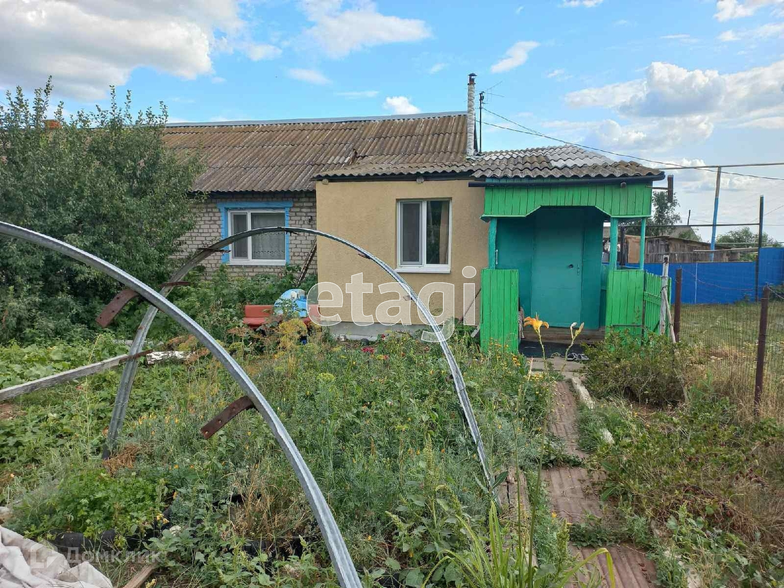 Купить дом, 52.1 м² по адресу Саратовская область, Красноармейский район,  село Первомайское, Вокзальная улица за 410 000 руб. в Домклик — поиск,  проверка, безопасная сделка с жильем в офисе Сбербанка.