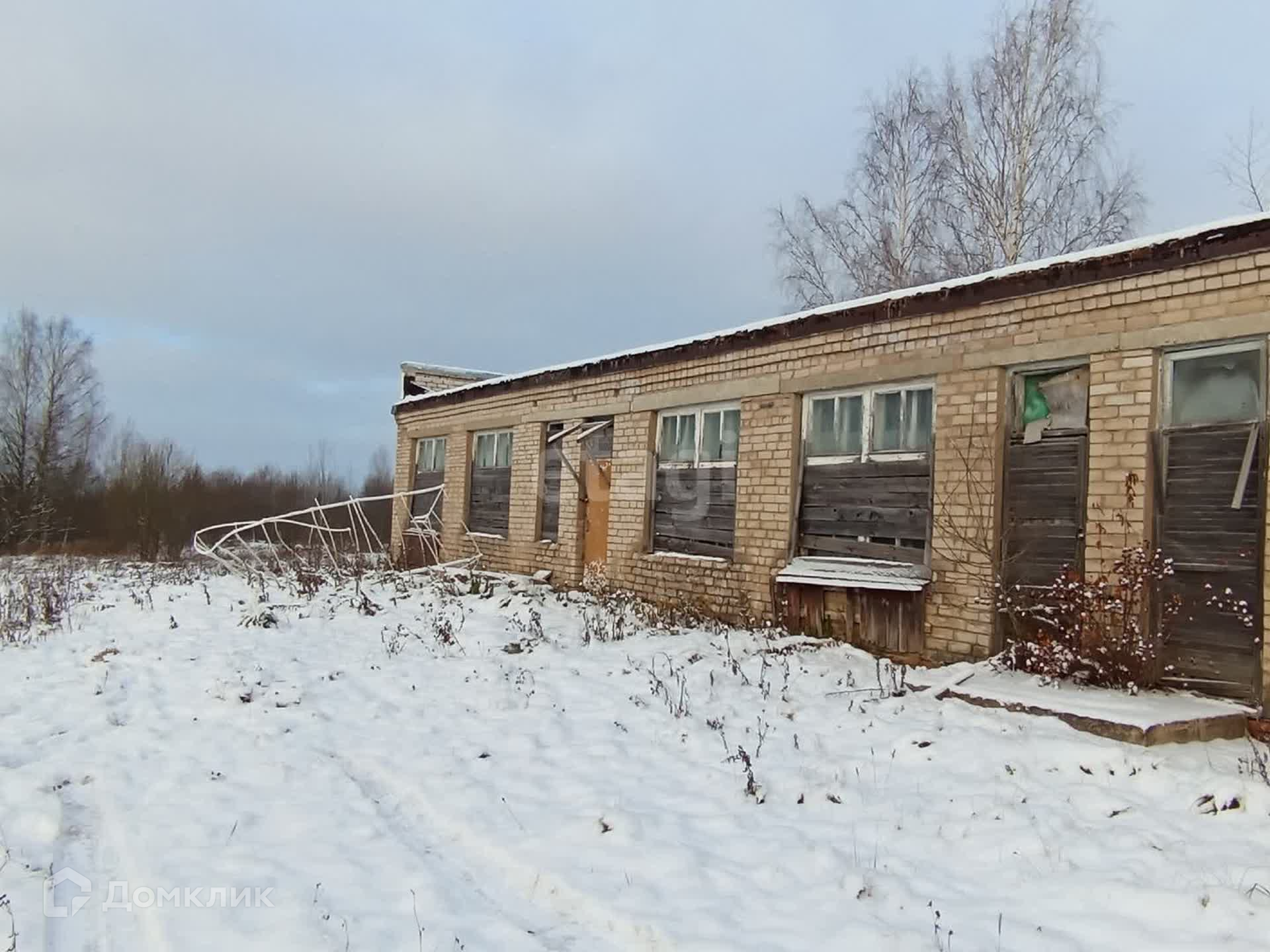 Купить дом, 301 м² по адресу Вологодская область, Череповецкий район,  муниципальное образование Югское, деревня Сурково, Центральная улица за 11  000 000 руб. в Домклик — поиск, проверка, безопасная сделка с жильем в  офисе Сбербанка.