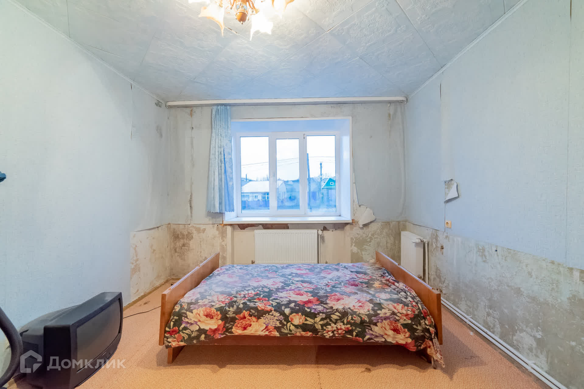 Первомайская 1в симферополь. Алтайский край первомайское сибирская 8 квартира 2 фото. Квартира в селе первомайское. Ельничное сельское поселение омская область. Квартира в селе первомайское.