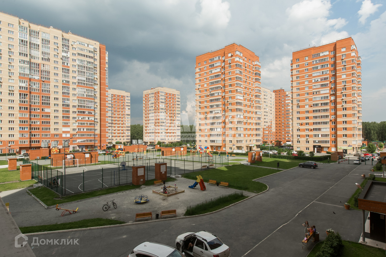 Купить 2-комнатную квартиру, 68.7 м² по адресу Челябинск, улица Бейвеля ...