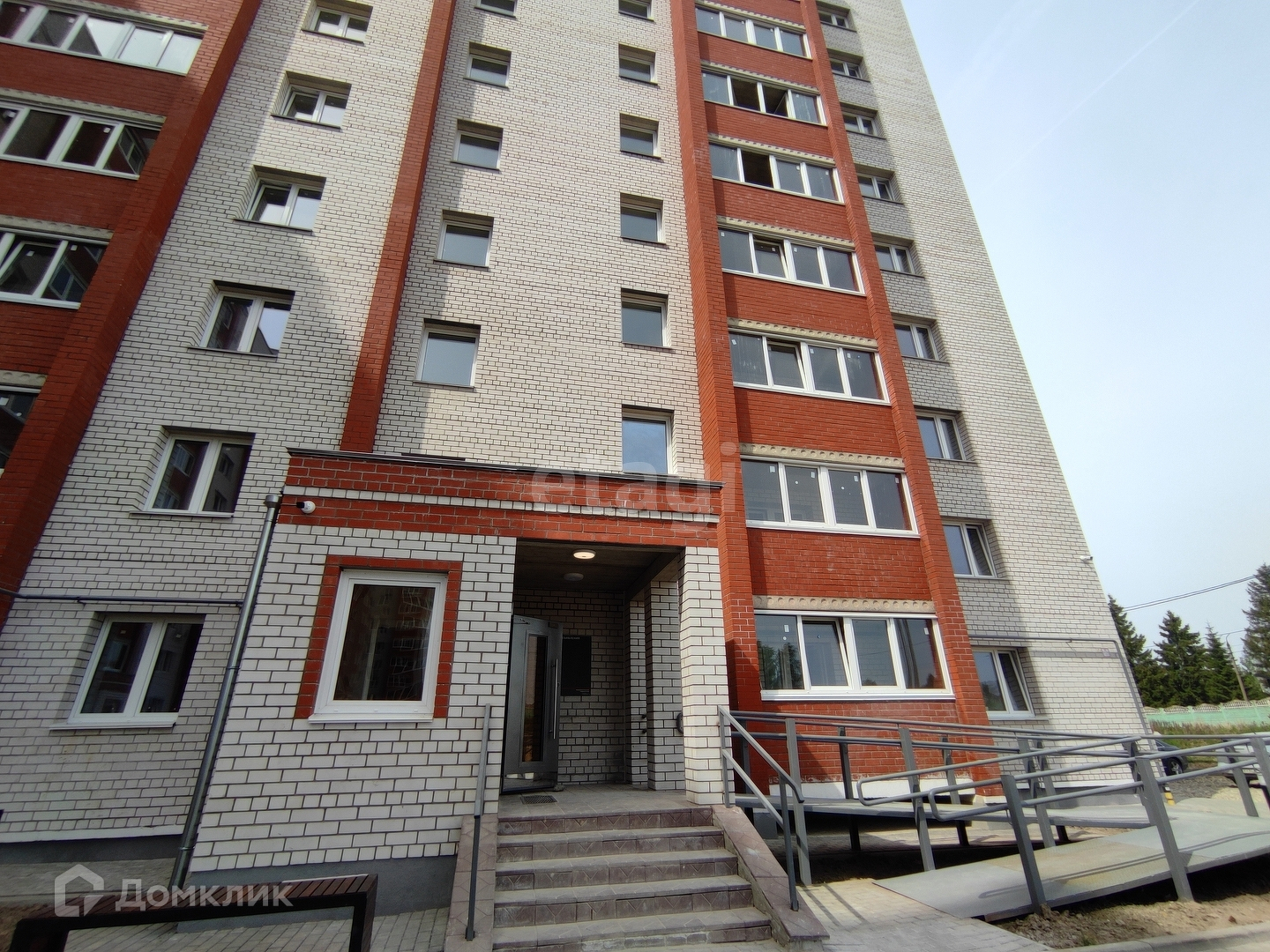 Купить 1-комнатную квартиру, 48.3 м² по адресу Смоленск, посёлок Загорье,  жилой комплекс Загорье, 10 этаж за 3 920 000 руб. в Домклик — поиск,  проверка, безопасная сделка с жильем в офисе Сбербанка.