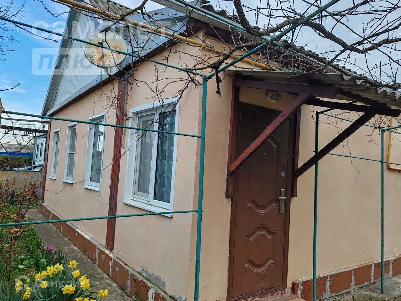 Купить дом, 54 м² по адресу Краснодарский край, Тимашевский район,  Днепровское сельское поселение, станица Днепровская, Советская улица, 102  за 4 250 000 руб. в Домклик — поиск, проверка, безопасная сделка с жильем в  офисе Сбербанка.