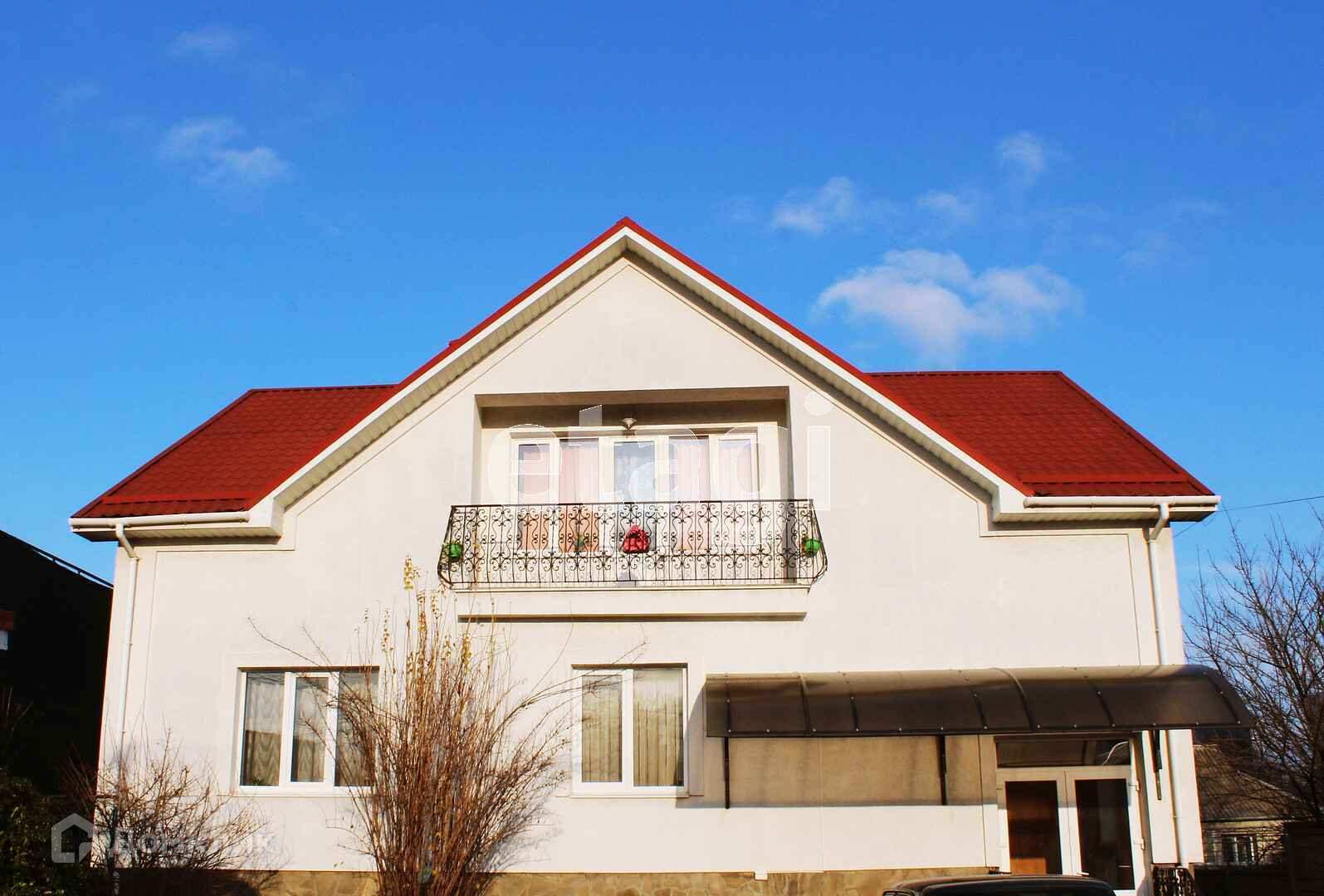 Одноэтажный дом на 3 сотках. Семья ипотека. Частный сектор ростовское море. Трехэтажный коттедж. Улица фрунзе 41а симферополь.