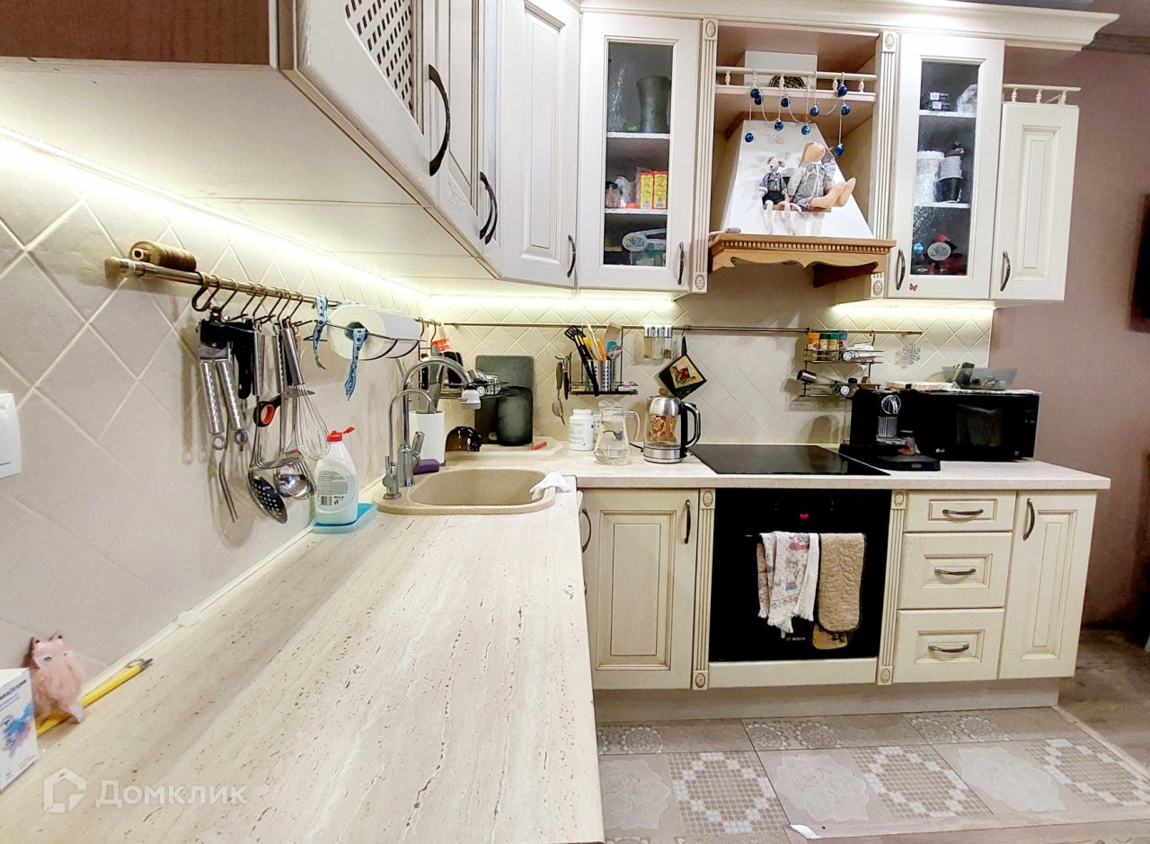 Купить 2-комнатную квартиру, 72 м² по адресу Ленинградская область ...