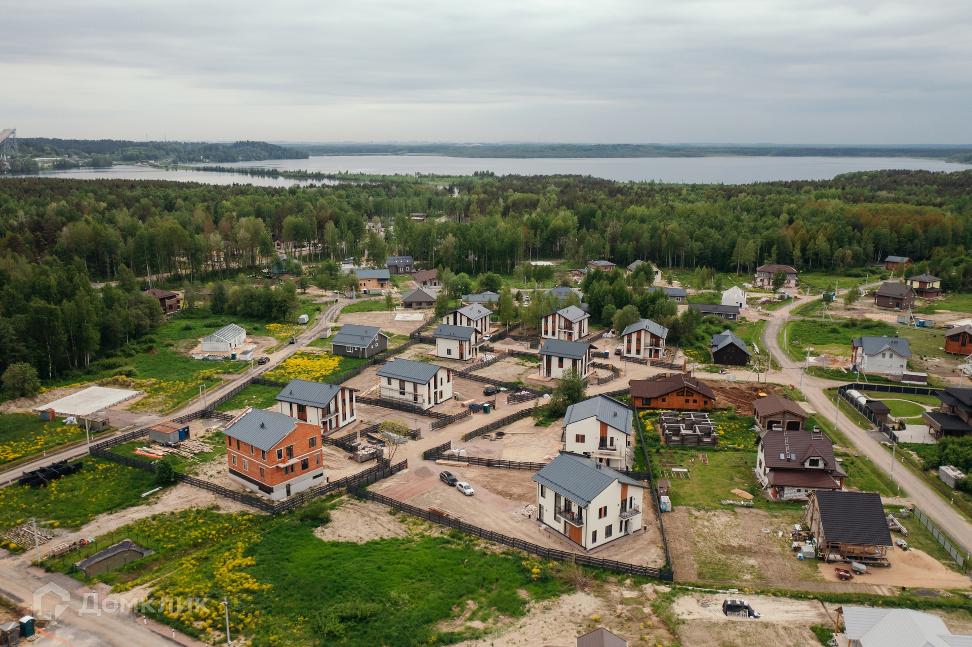 Купить дом, 330 м² по адресу Ленинградская область, Всеволожский район,  Лесколовское сельское поселение, коттеджный посёлок Кавголовские Холмы за  27 900 000 руб. в Домклик — поиск, проверка, безопасная сделка с жильем в  офисе Сбербанка.