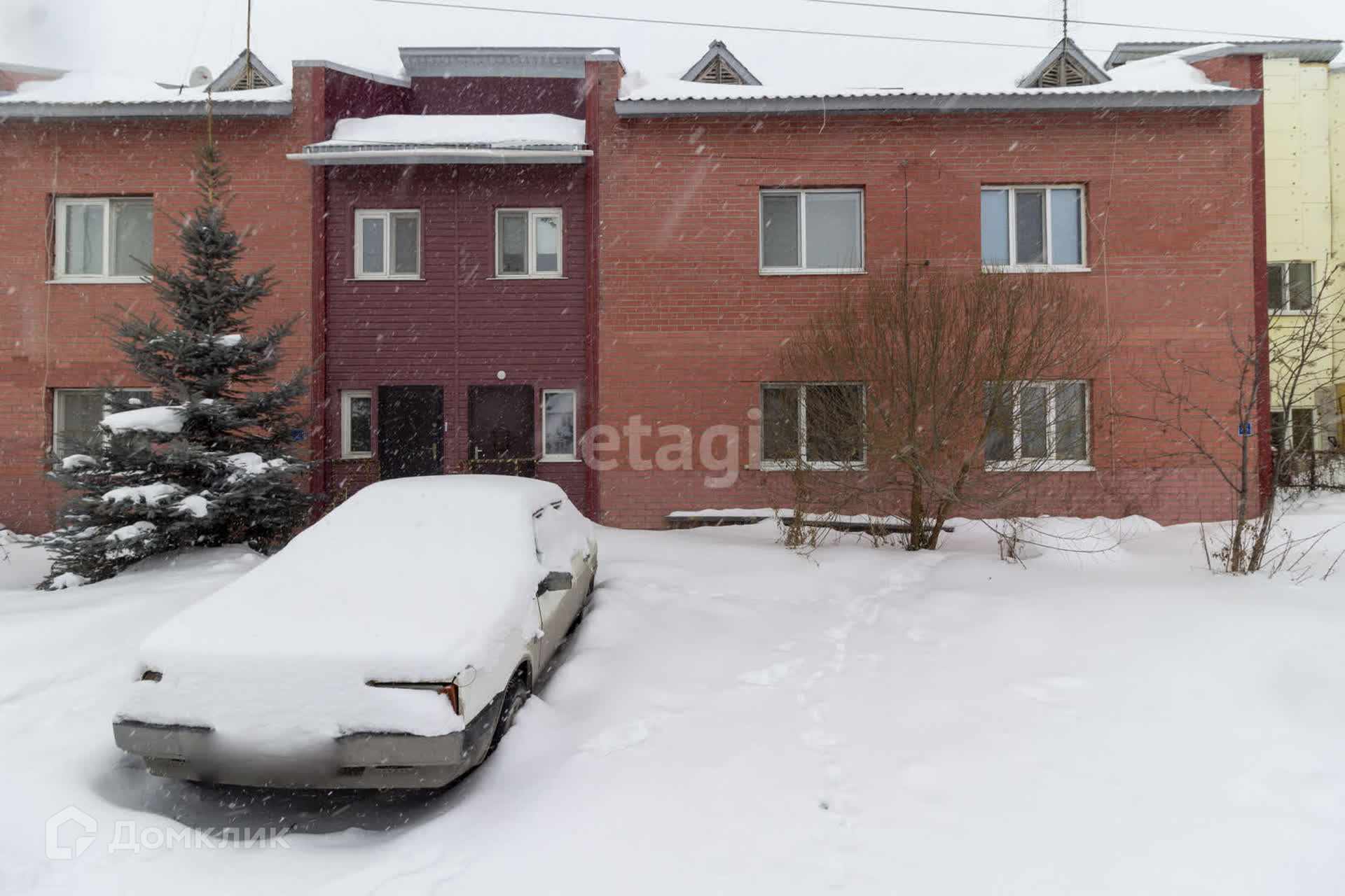 Купить таунхаус, 84 м² по адресу Тюменский район, деревня Ушакова,  Центральный бульвар за 5 600 000 руб. в Домклик — поиск, проверка,  безопасная сделка с жильем в офисе Сбербанка.