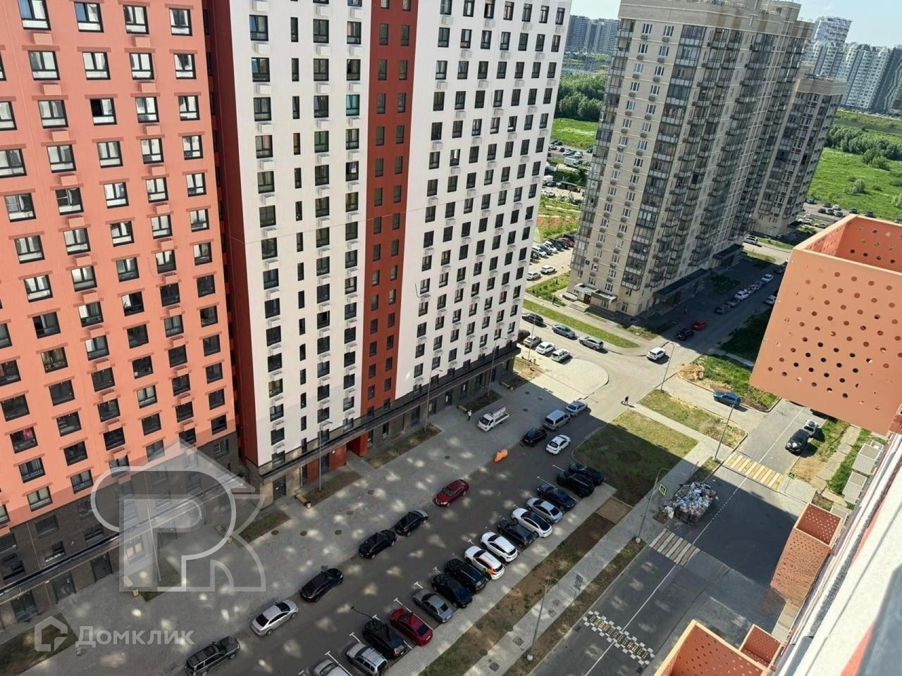 Купить 1-комнатные апартаменты, 32 м² по адресу Московская область,  Люберцы, микрорайон Зенино ЖК Самолёт, Некрасовский проезд, 13, 17 этаж,  метро Некрасовка за 5 850 000 руб. в Домклик — поиск, проверка, безопасная  сделка с жильем в офисе Сбербанка.