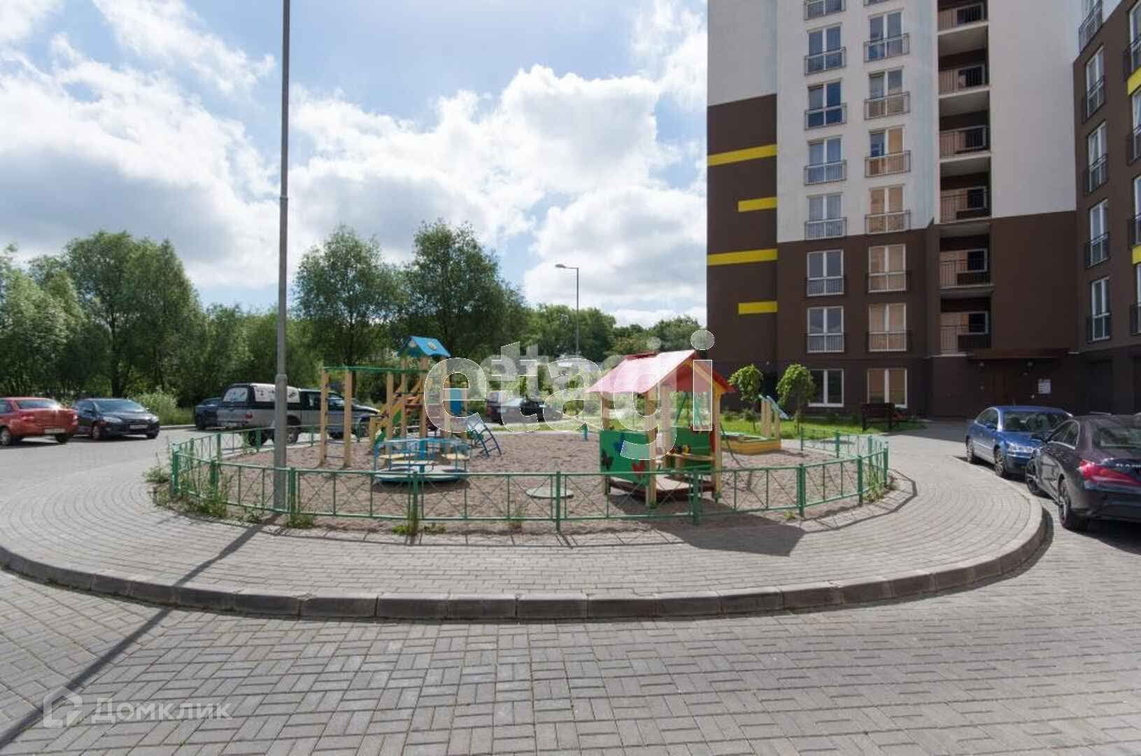 Ул горького 168. Горького 168 Калининград. Горького 168.