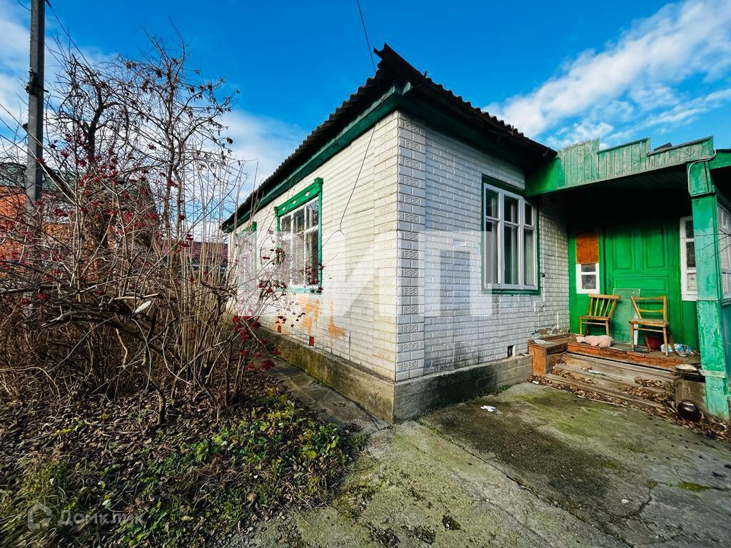 Купить дом, 52 м² по адресу Краснодарский край, Курганинск, улица Ленина за  8 000 000 руб. в Домклик — поиск, проверка, безопасная сделка с жильем в  офисе Сбербанка.