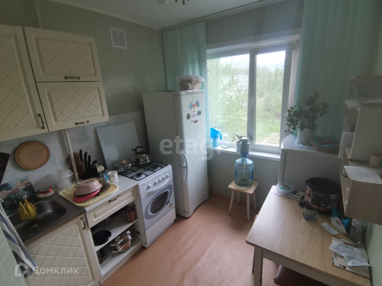 Купить 2-комнатную квартиру, 43.7 м² по адресу Республика Коми, Сыктывкар,  улица Маяковского, 10, 4 этаж за 3 170 000 руб. в Домклик — поиск,  проверка, безопасная сделка с жильем в офисе Сбербанка.