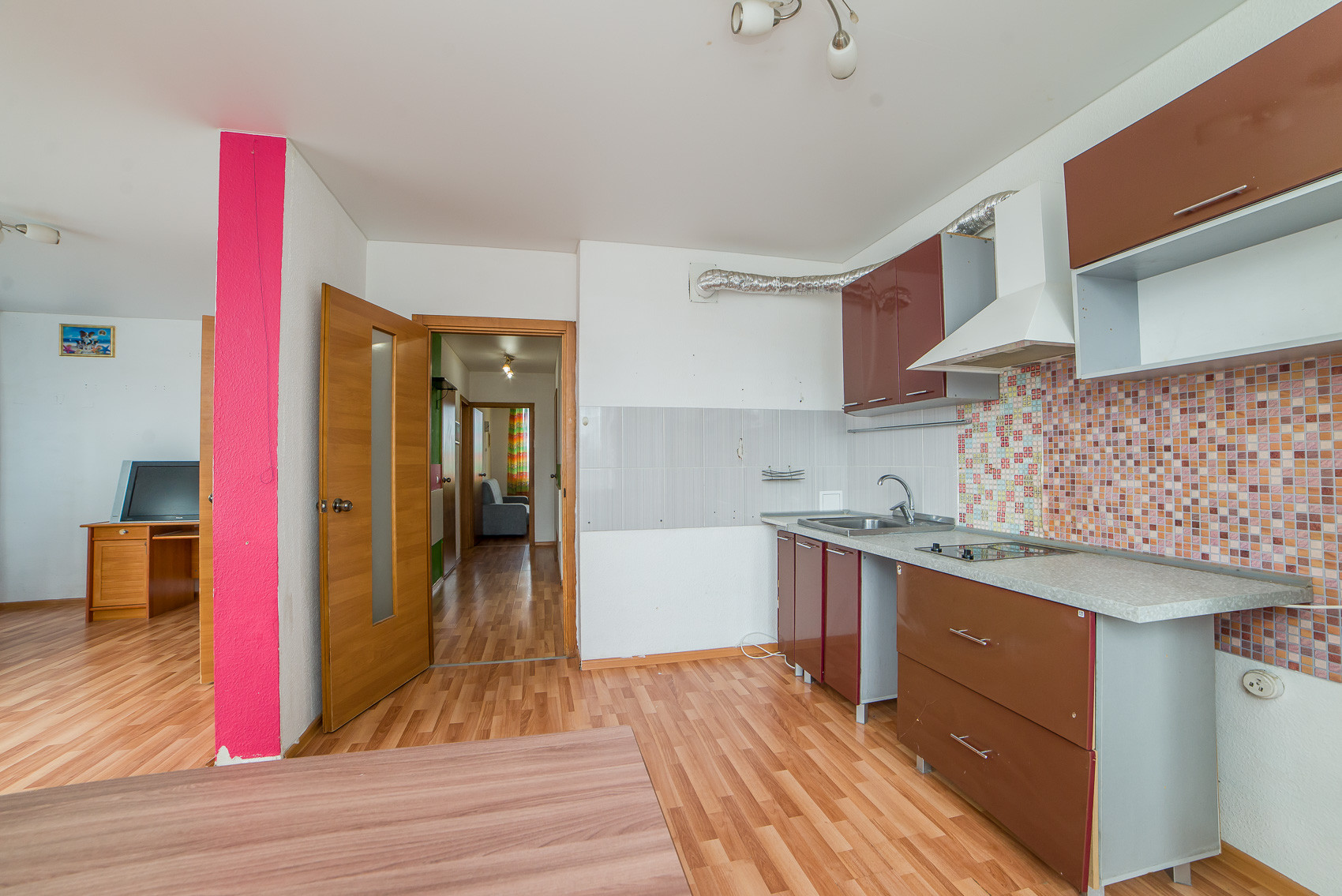 Купить однокомнатную квартиру в орджоникидзевском. Купить квартиру Орджоникидзевский район 3 комнатная.