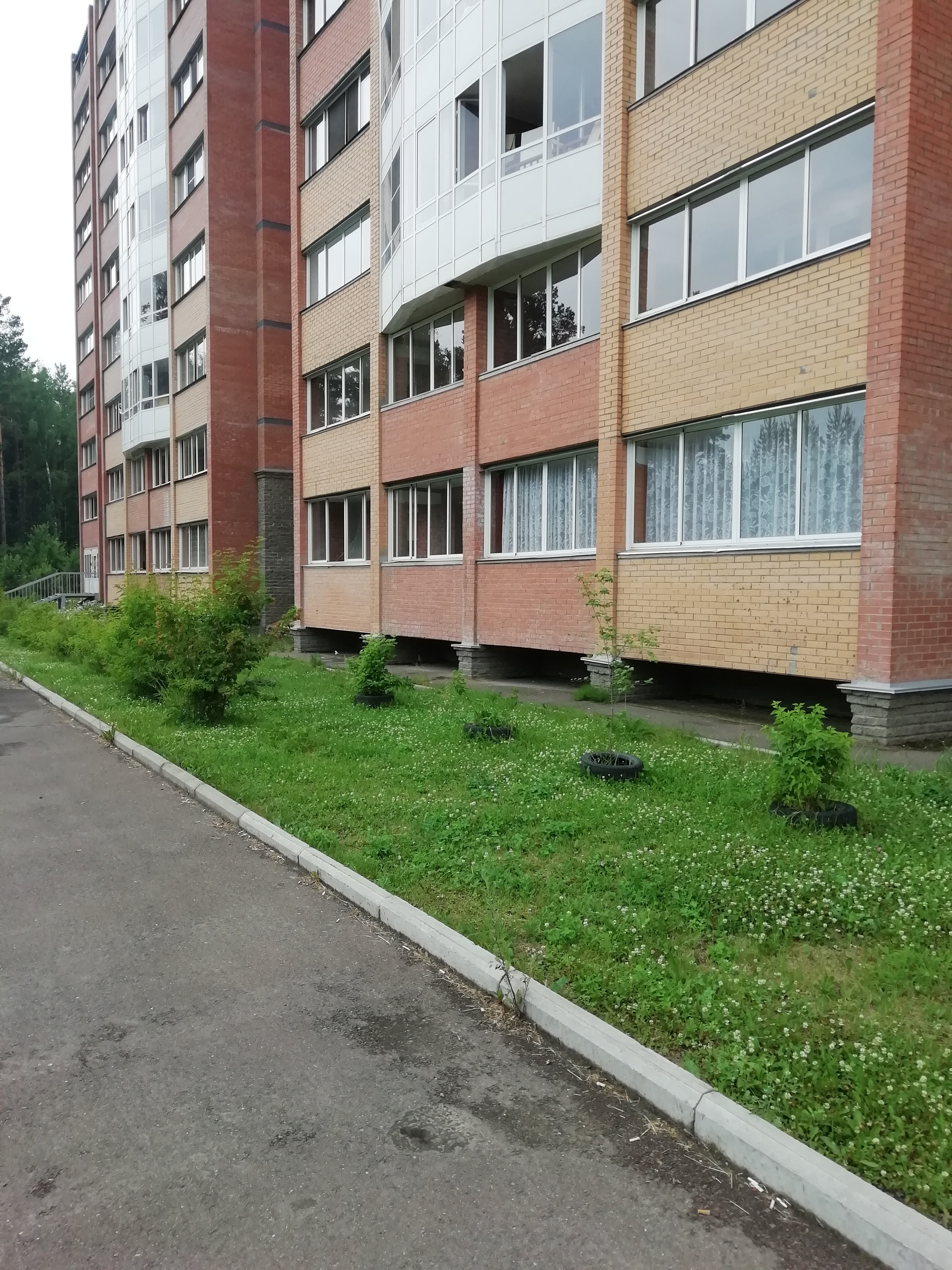 Купить 1-комнатную квартиру, 46.3 м² по адресу Красноярский край,  Железногорск, улица Генерала Царевского, 7, 1 этаж за 2 500 000 руб. в  Домклик — поиск, проверка, безопасная сделка с жильем в офисе Сбербанка.