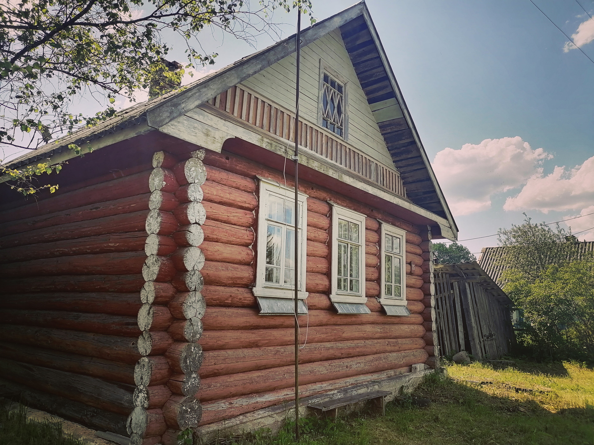 Купить дом, 58.8 м² по адресу Новгородская область, Батецкий муниципальный  округ, деревня Мойка, Привокзальная улица, 17 за 900 000 руб. в Домклик —  поиск, проверка, безопасная сделка с жильем в офисе Сбербанка.