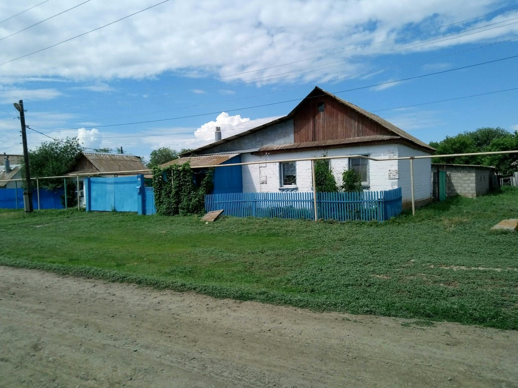 Погода волгоградская старополтавский. Село Гмелинка Волгоградской области. Село Гмелинка Старополтавского района Волгоградской области. Дома в Гмелинке. Кафе прохлада Гмелинка Старополтавский район.