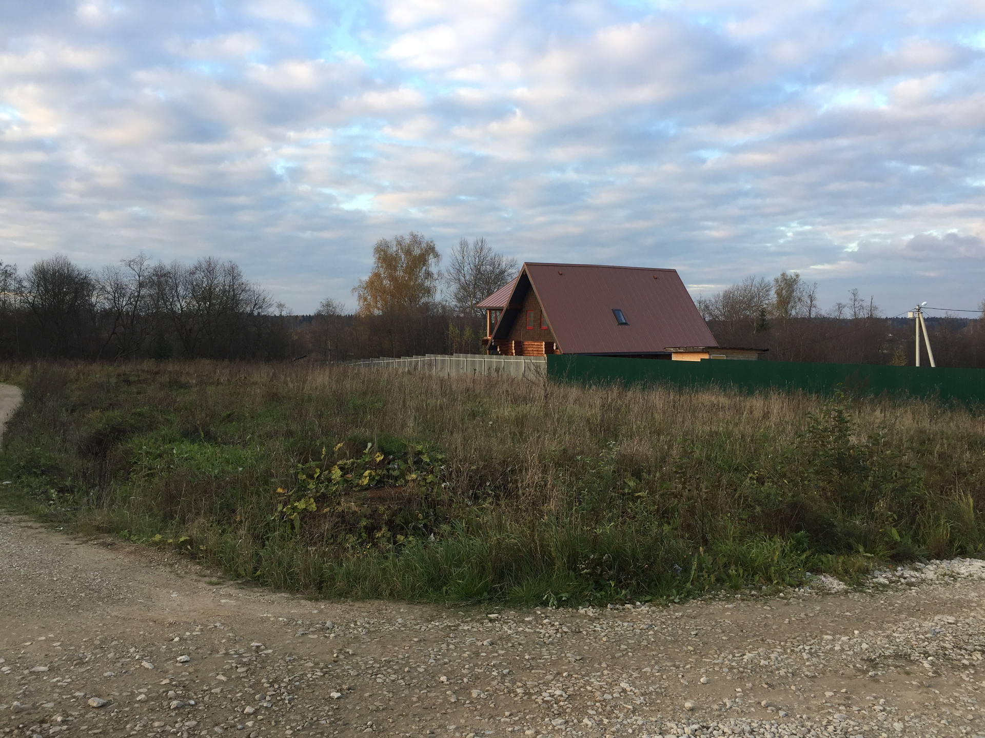 Фото земельного участка без строений. Продам участок 2 сотки. Продам участок 2 сотки. Продам участок 2 сотки. 2 сотки земли на картинке.