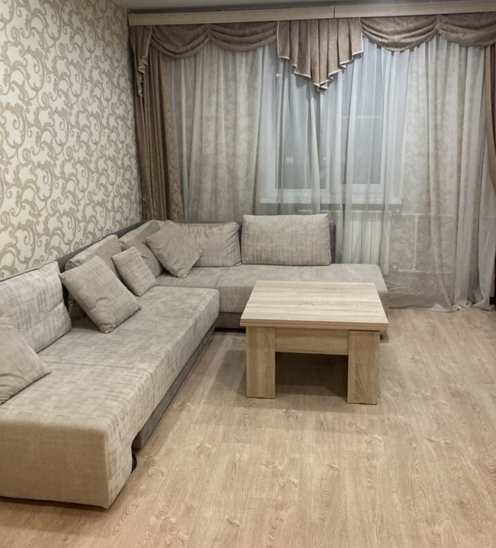 Снять 3-комнатную квартиру, 90 м² по адресу Санкт-Петербург, Юнтолово ...