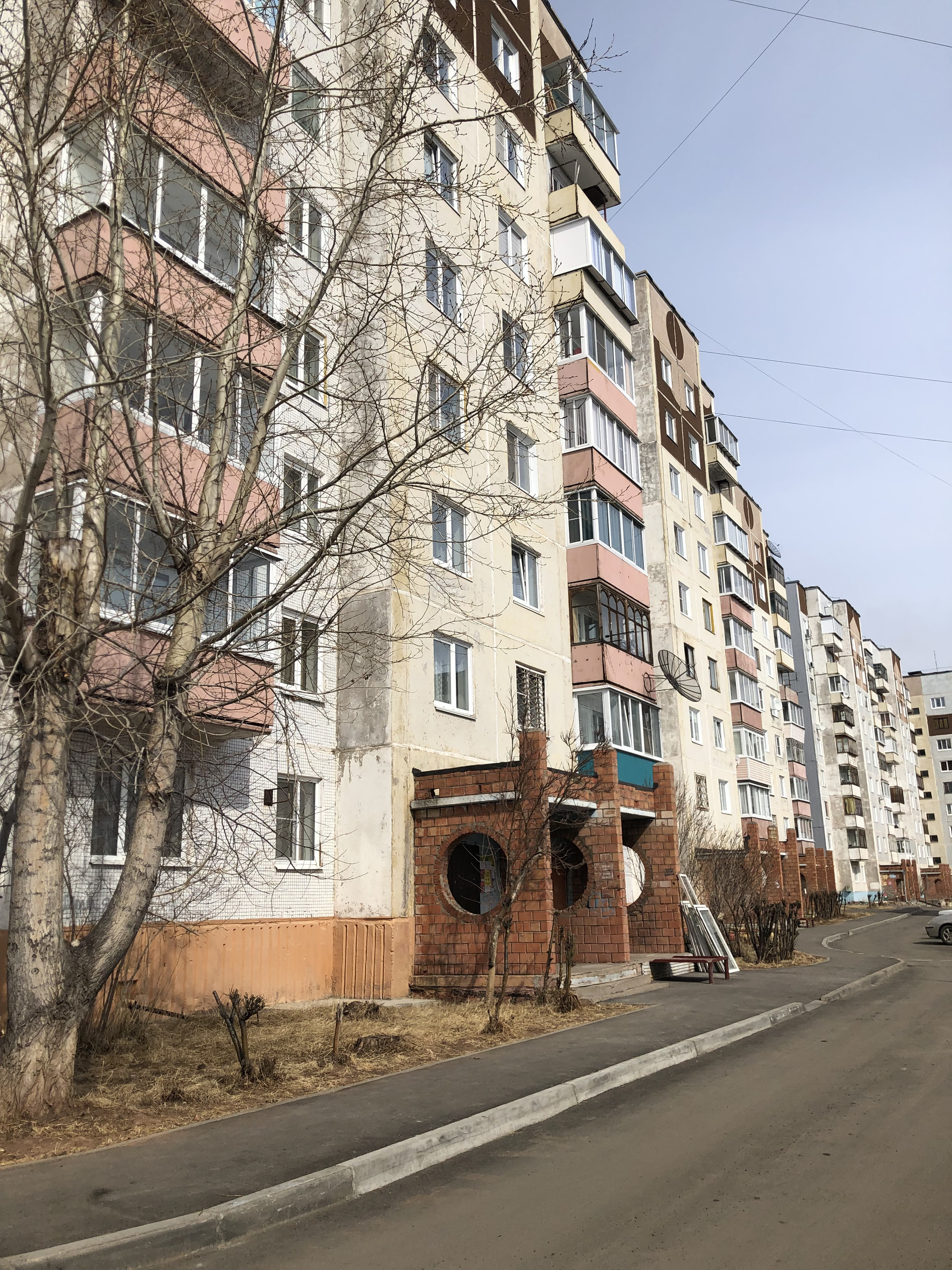 Купить 2-комнатную квартиру, 58.4 м² по адресу Иркутская область, Братск,  жилой район Энергетик, Олимпийская улица, 23, 3 этаж за 4 050 000 руб. в  Домклик — поиск, проверка, безопасная сделка с жильем в офисе Сбербанка.