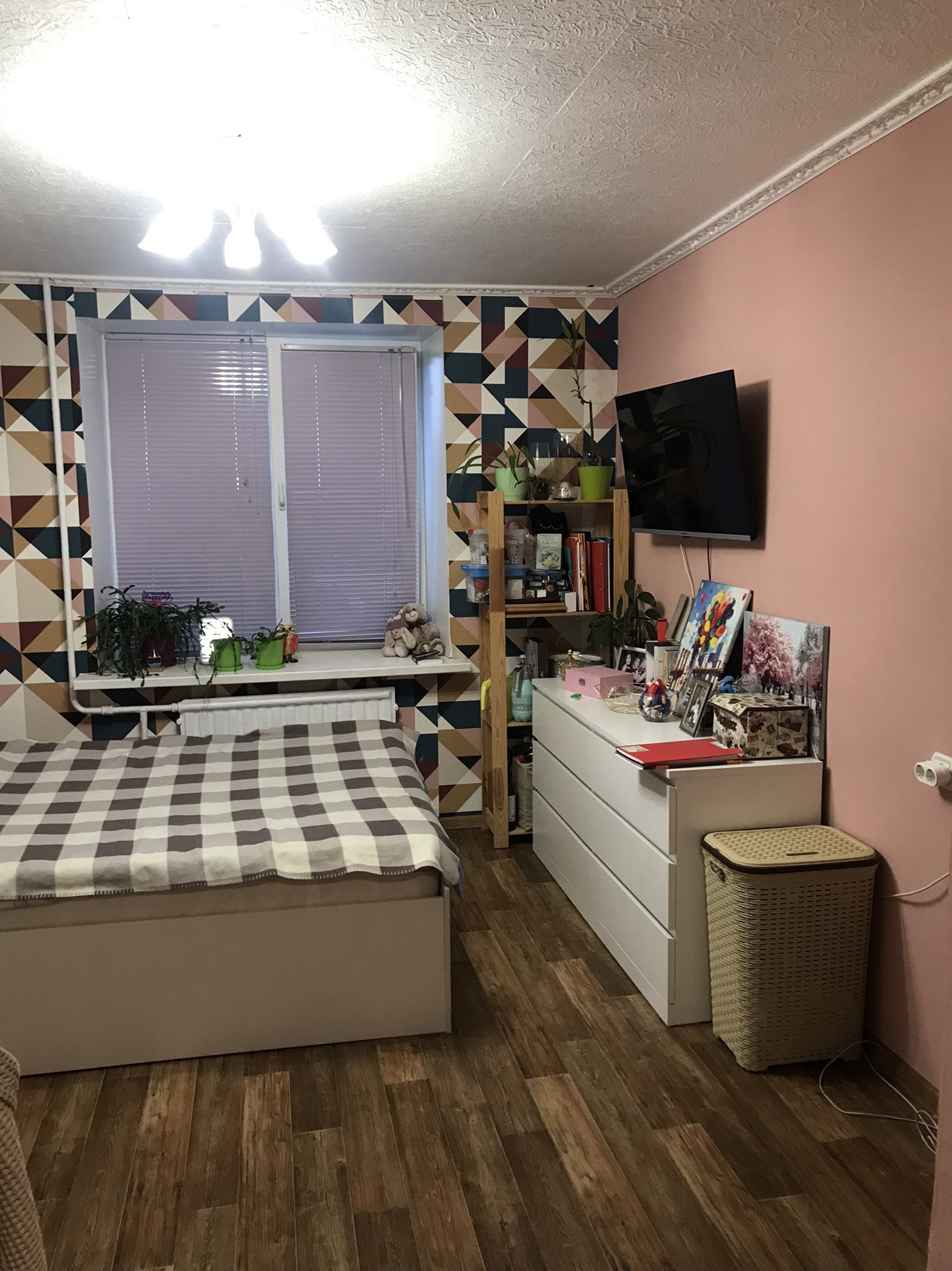 Купить комнату в 4-комн. квартире, 13.2 м² по адресу Санкт-Петербург ...