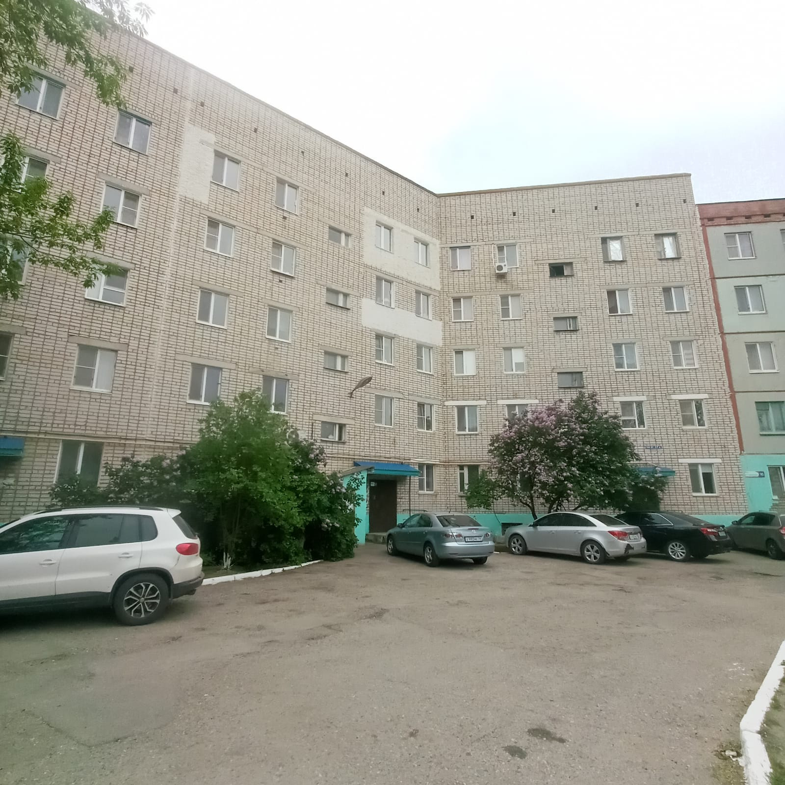 Купить 4-комнатную квартиру, 75 м² по адресу Республика Калмыкия, Элиста, 8-й ми