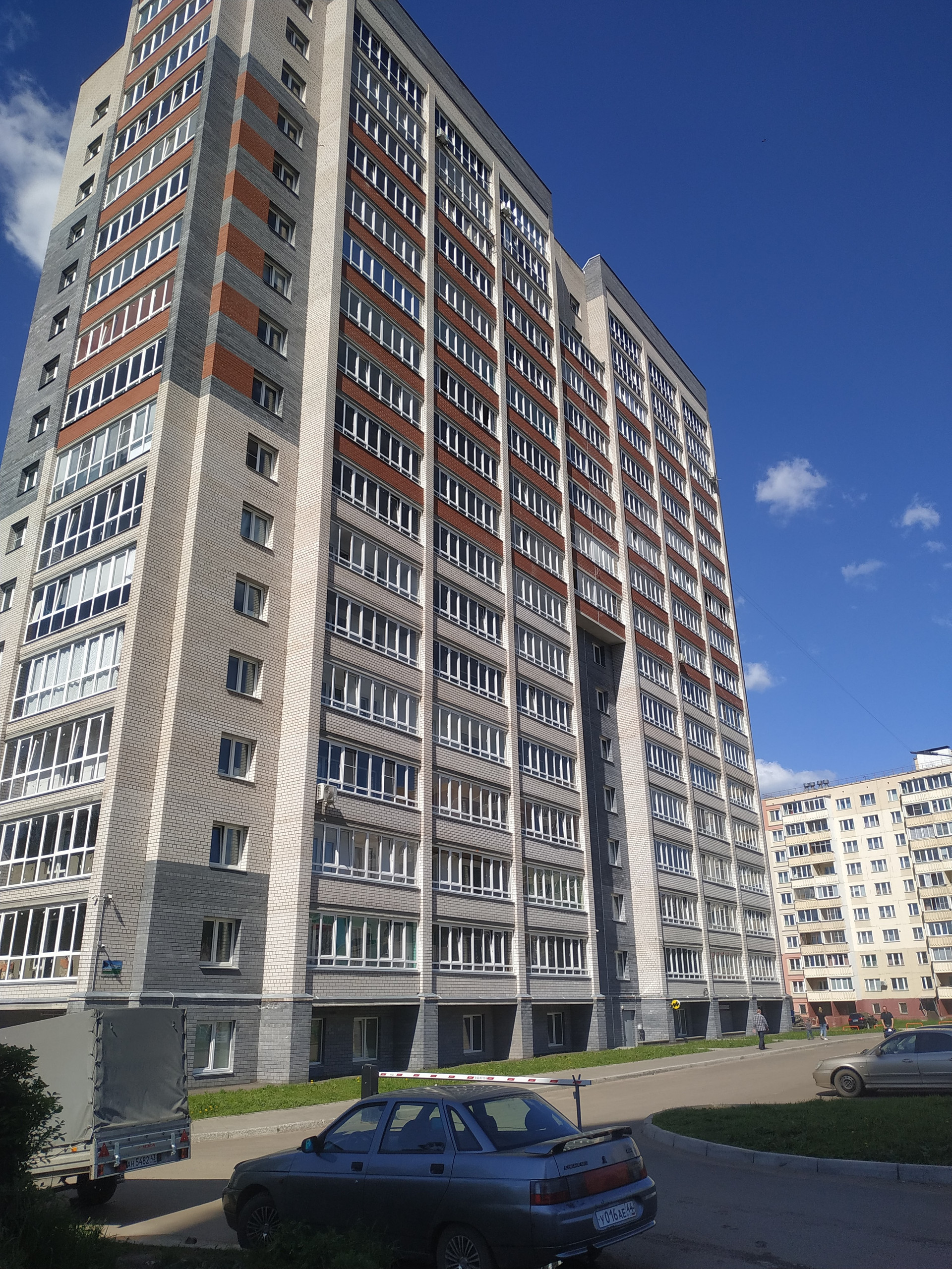 Купить 1-комнатную квартиру, 35.1 м² по адресу Киров, Хлыновская улица, 28,  10 этаж за 2 900 000 руб. в Домклик — поиск, проверка, безопасная сделка с  жильем в офисе Сбербанка.